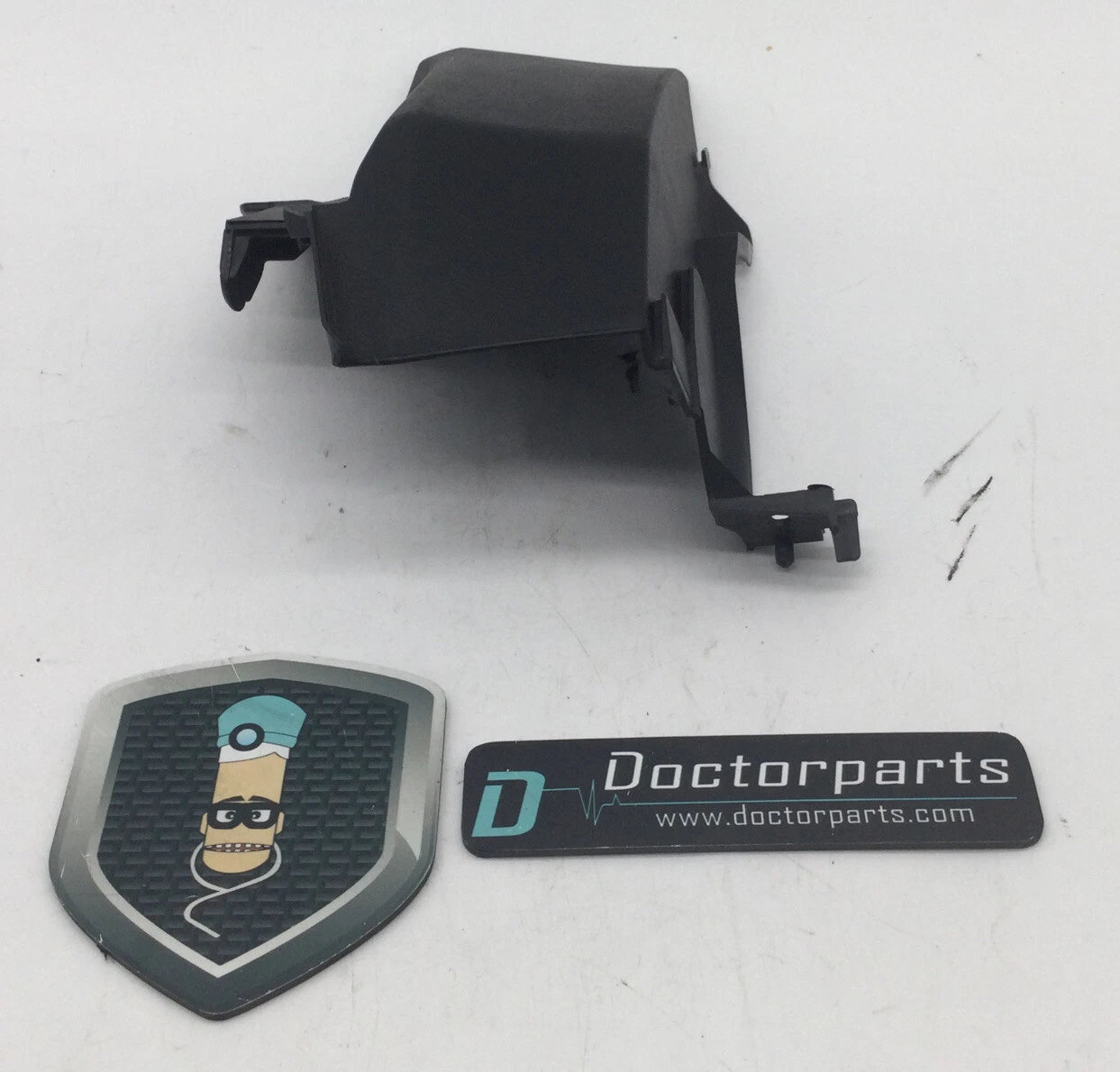 2019-2020 NISSAN ALTIMA LOWER CENTER DASH CLUSTER TRIM 68246 6CA0A OEM USED - Image 2