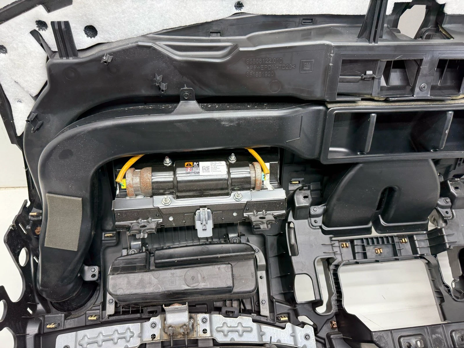 2017-2020 CHEVROLET SONIC DASHBOARD DASH PANEL GRAY BLACK OEM - Image 2