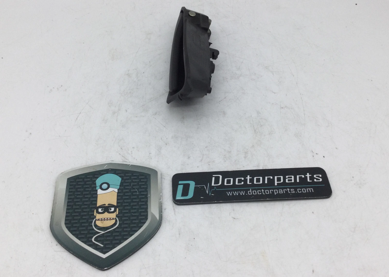 2017-2020 CHEVROLET SPARK INSIDE DOOR HANDLE FRONT/REAR LEFT LH 424758 OEM US - Image 2
