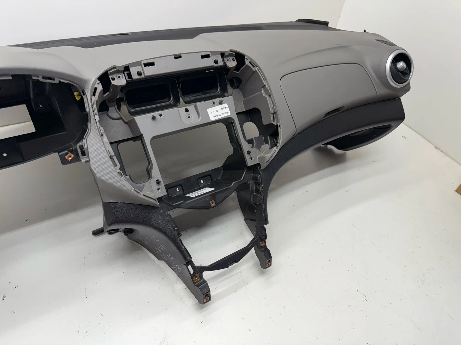 2017-2020 CHEVROLET SONIC DASHBOARD DASH PANEL GRAY BLACK OEM - Image 10