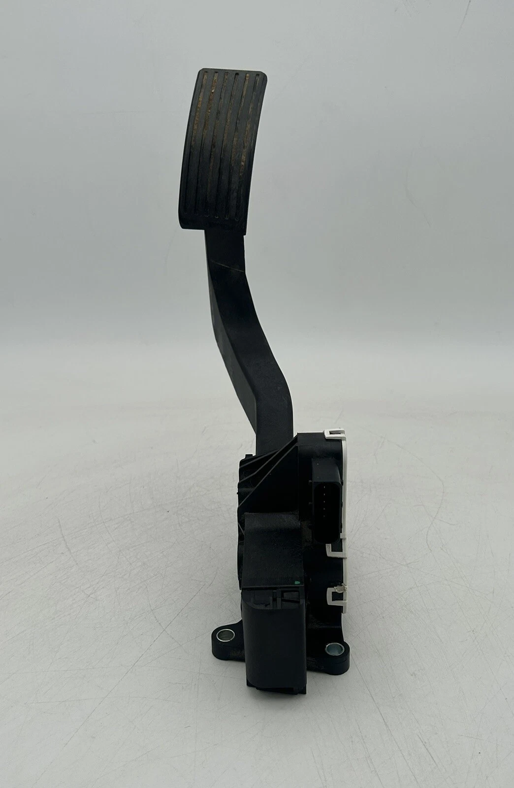 2014-2021 DODGE PROMASTER 2500 3.6L V6 FLOOR ACCELERATOR THROTTLE GAS PEDAL OEM - Image 4