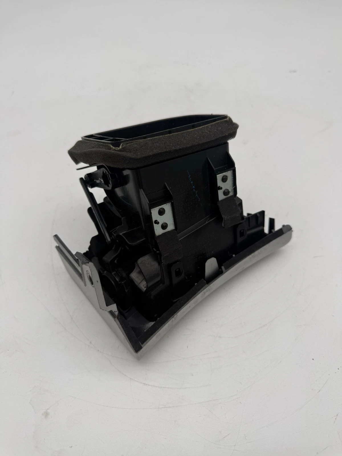 2016-2019 Nissan Sentra 1.8L PASSENGER RIGHT SIDE DASH AC AIR VENT - Image 11