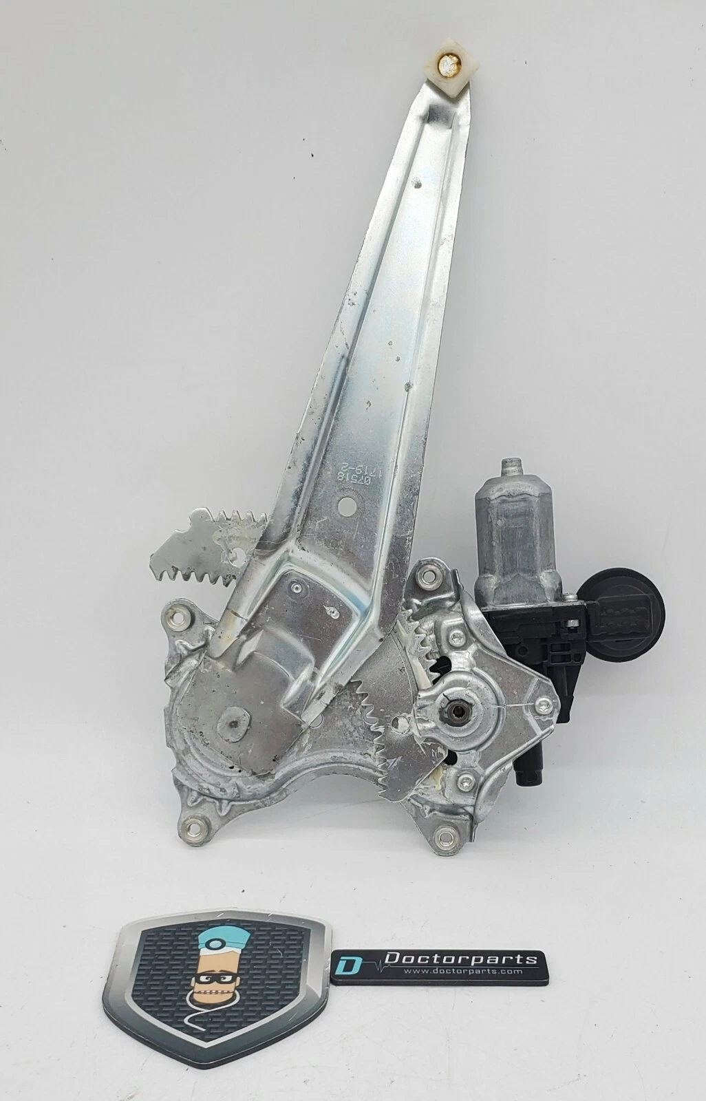 ✅ 2014-2019 Toyota Corolla right front window regulator Motor 6980102300 - Image 2