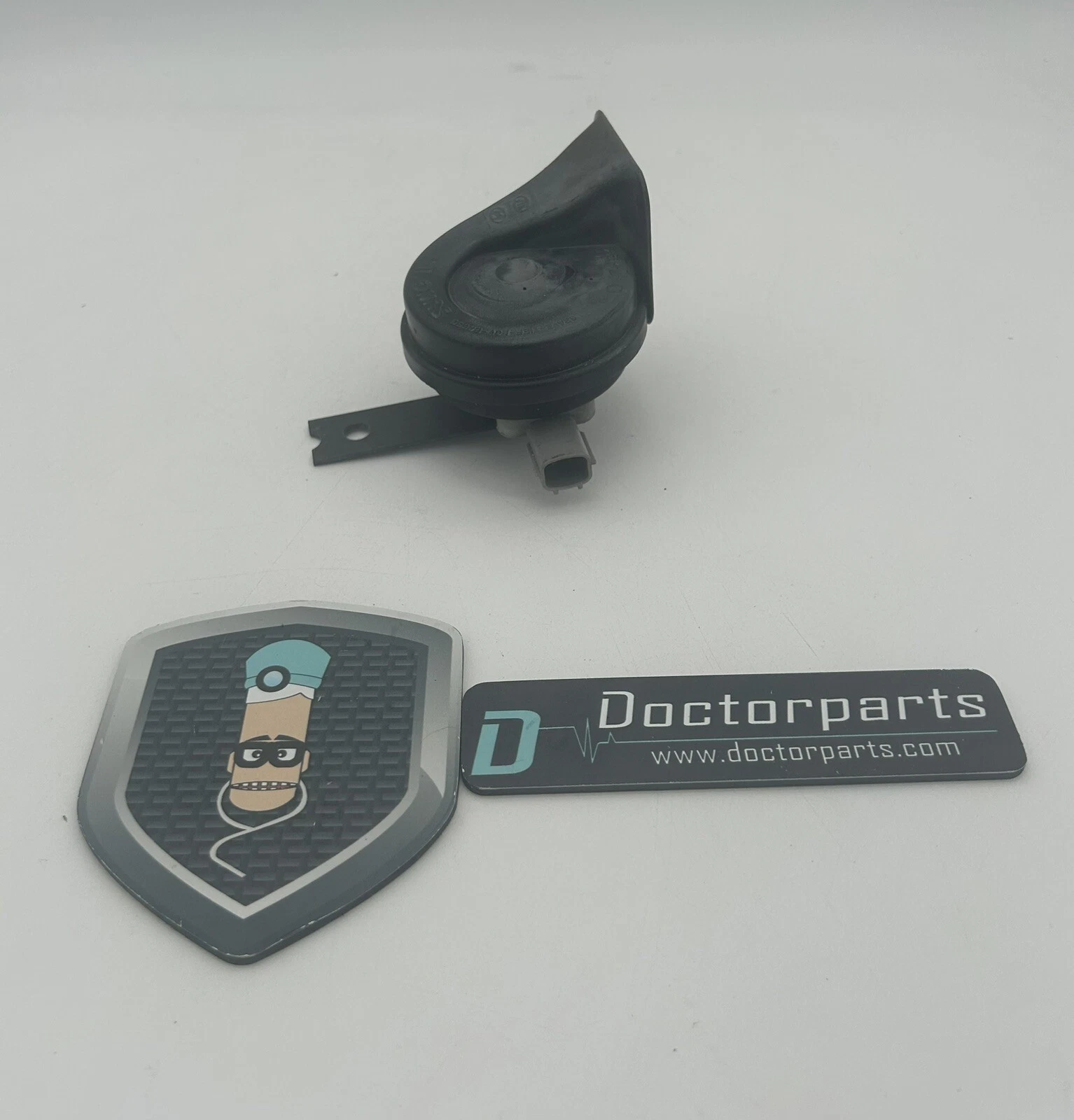 2015 KIA OPTIMA EX FRONT RIGHT LOW TONE HORN OEM+ 96610-2T100 ⭐️⭐️⭐️ - Image 2