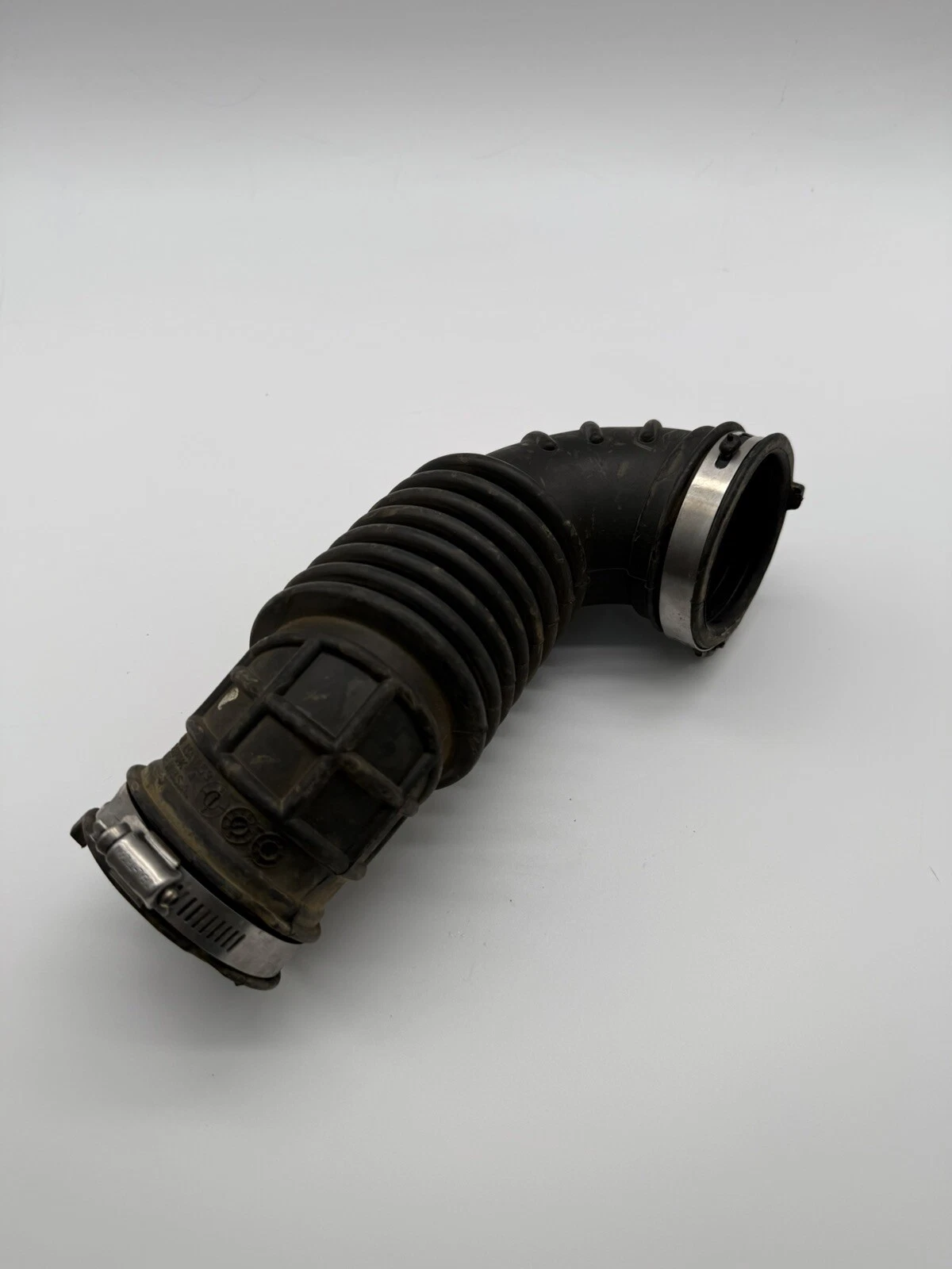 2012-2018 Chevrolet Sonic Air Cleaner Intake Hose Outlet Duct Tube 94537633 OEM - Image 4