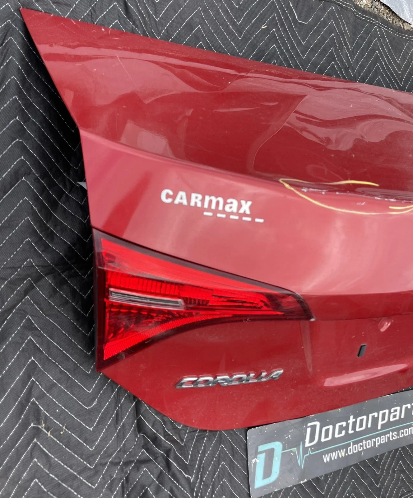 Trunk/Hatch/Tailgate Sedan 14-18 Toyota COROLLA 837354 Used Local Pick Up - Image 3