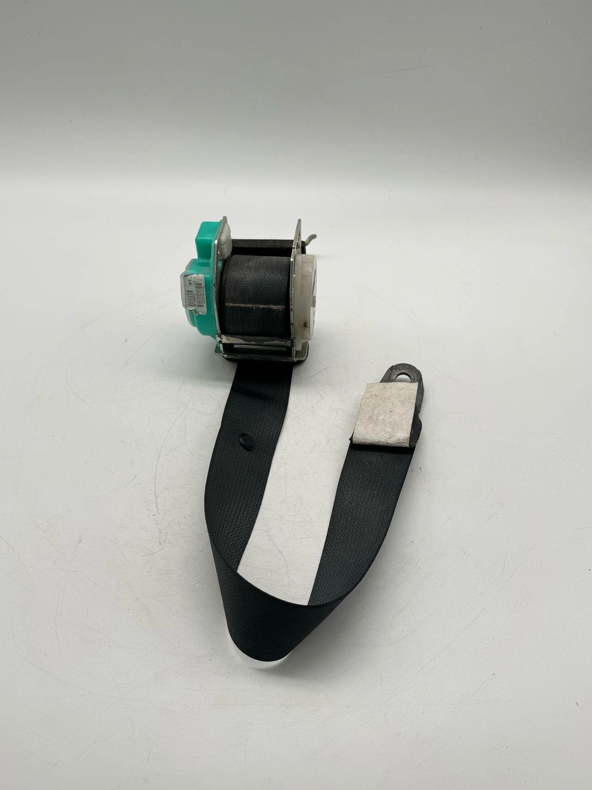2014-2019 TOYOTA COROLLA SEDAN REAR 2ND ROW RIGHT SIDE SEAT BELT SEATBELT OEM - Image 4