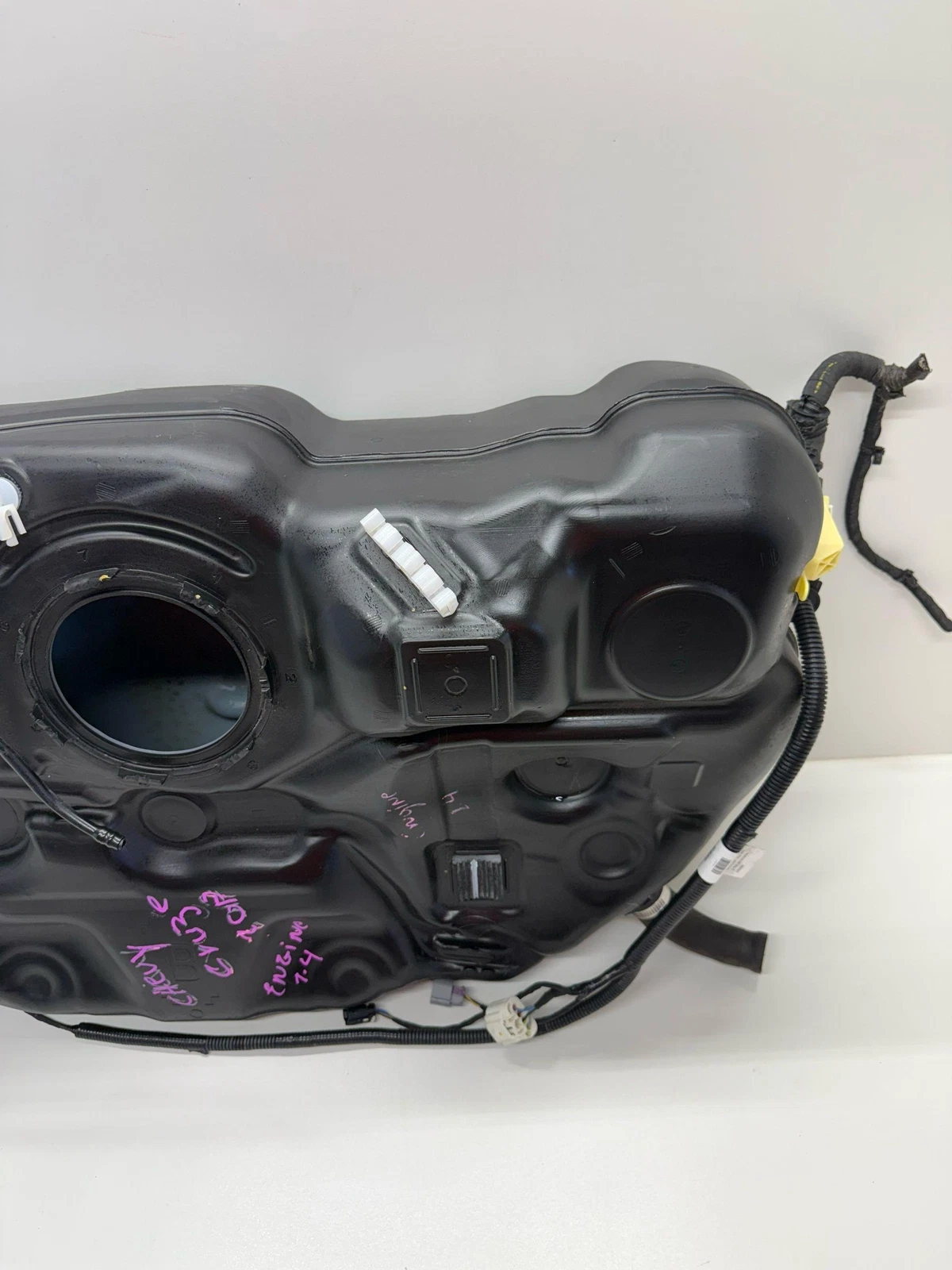 2016-2019 CHEVROLET CRUZE FUEL TANK 13 GALLON 39007284 - Image 5