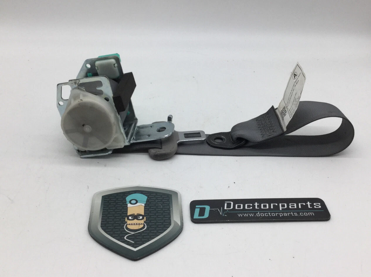 2014-2018 TOYOTA COROLLA REAR SEAT BELT PASSENGERS RIGHT OEM USED 2027652 - Image 4