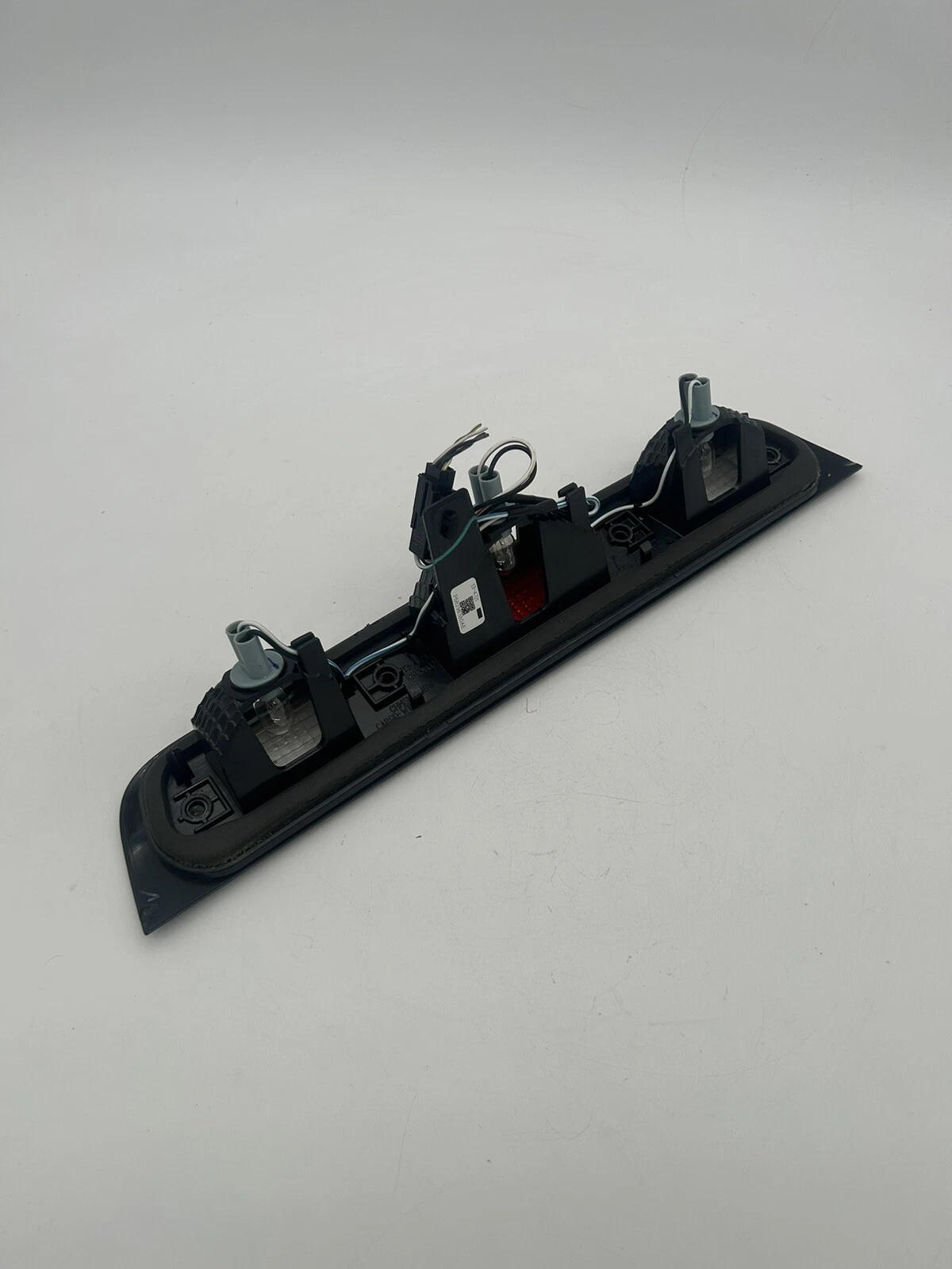 2019-2023 DODGE RAM 1500 REAR CENTER TAIL LIGHT OEM PART NUMBER P68298380AE - Image 8