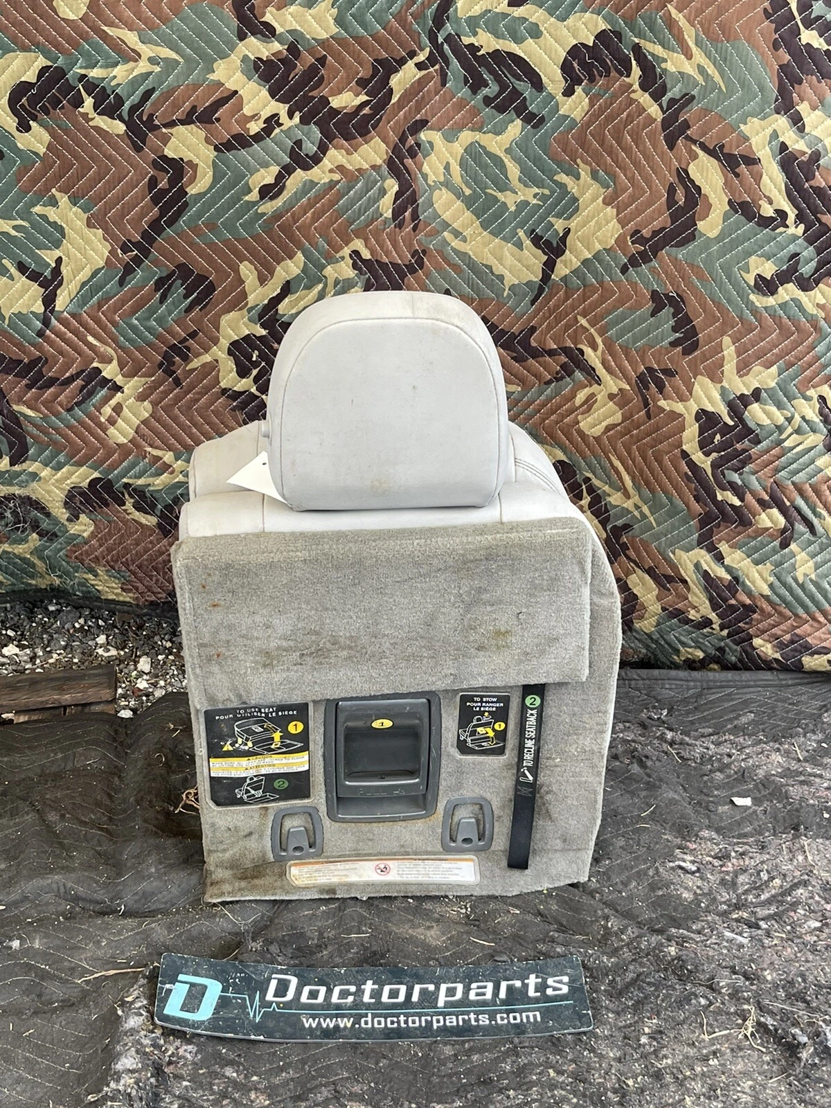 TOYOTA OEM 2017 Sienna Third Row Seat - Image 2