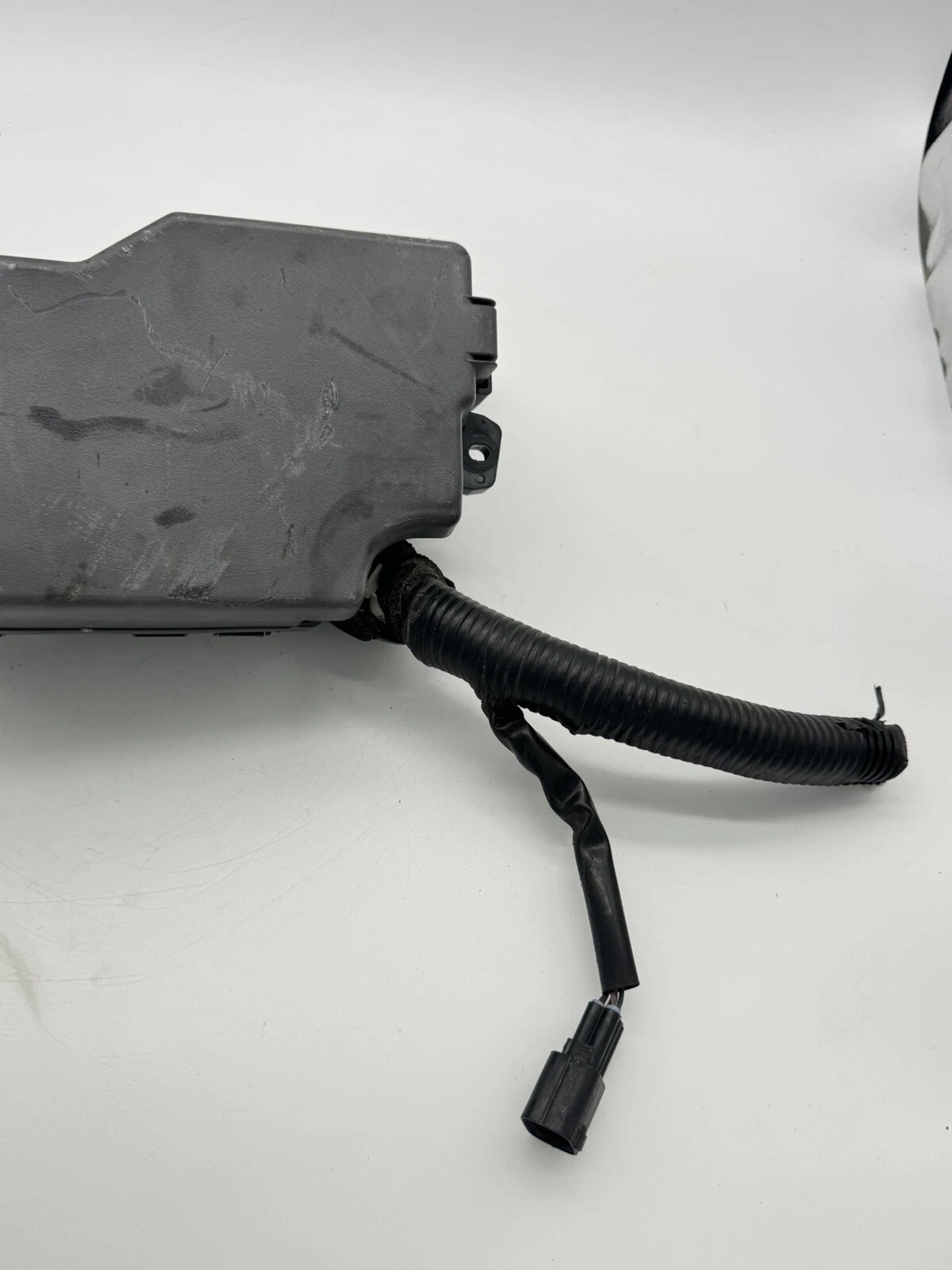 2012-2013 MAZDA 3 FUSEBOX FUSE BOX RELAY MODULE PA66+PPE - Image 11