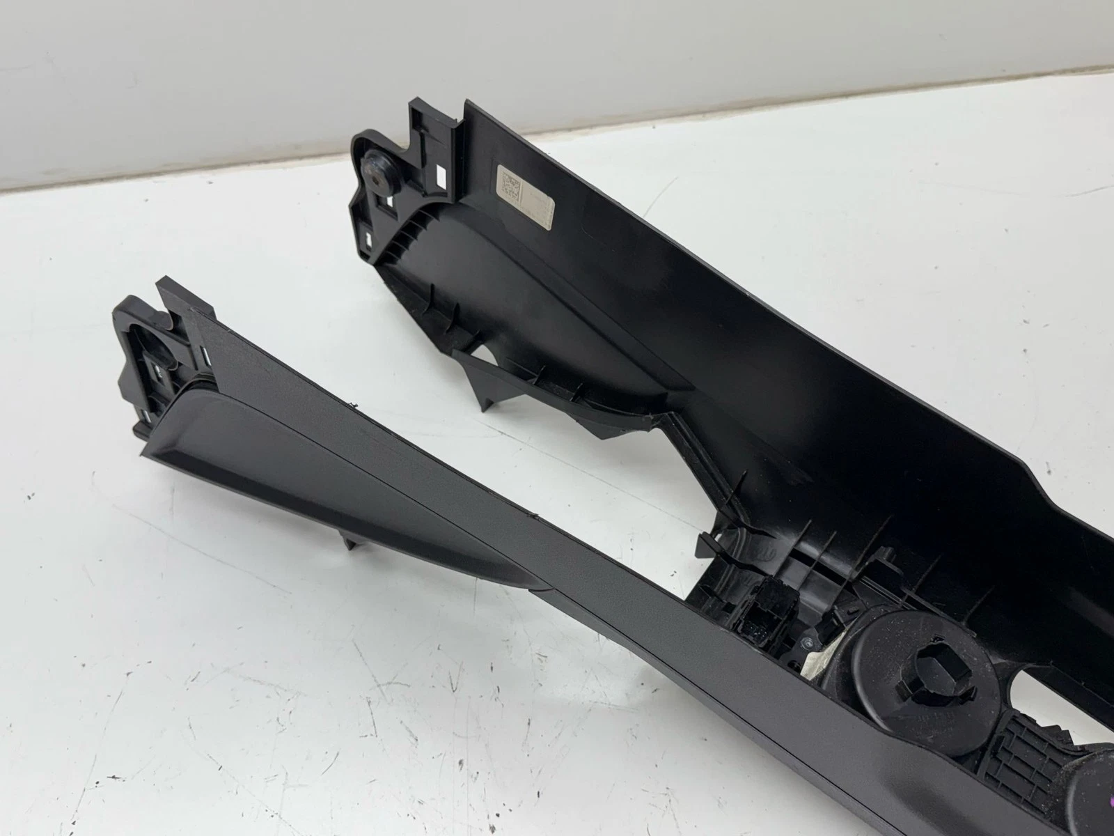 2017-2020 CHEVROLET SONIC CENTER CONSOLE BASE 42532293 SEDAN OEM - Image 7