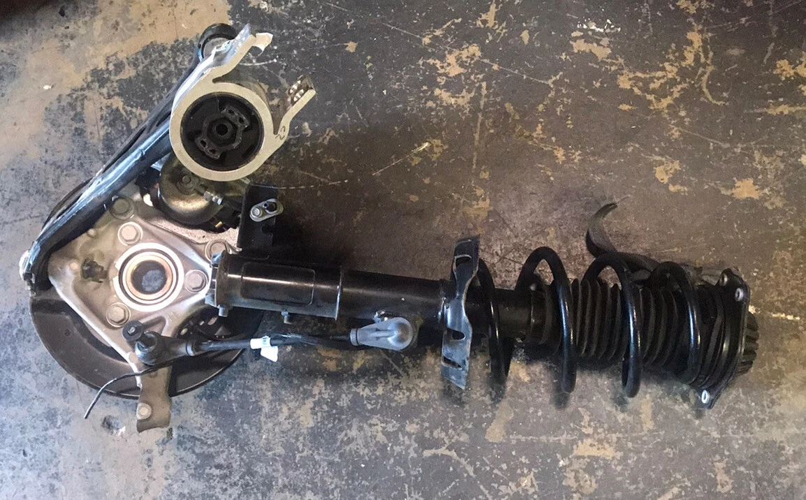 2018-2019 CHEVROLET EQUINOX FRONT RIGHT SUSPENSION USED OEM LOCAL PICKUP - Image 2