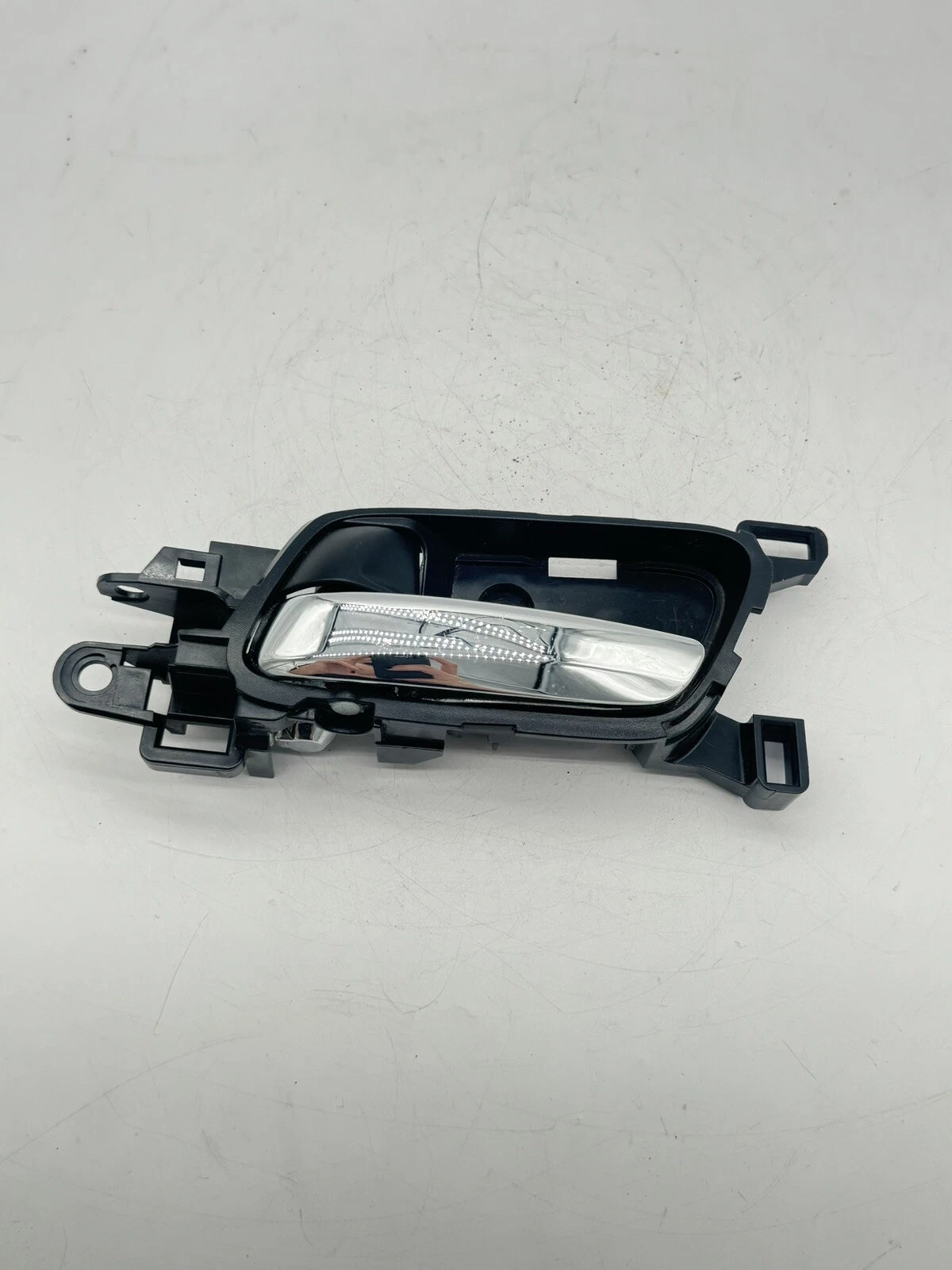 2017 HONDA ACCORD INNER DOOR HANDLE BLACK HOUSING WITH CHROME DRIVER SIDE OEM - Image 2