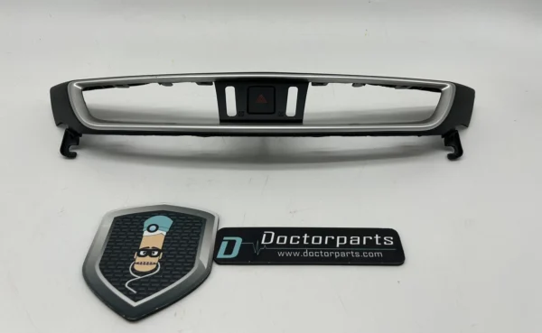2014 2015 2016 NISSAN ROGUE CENTER DASHBOARD VENT TRIM 68750-4BA0A OEM