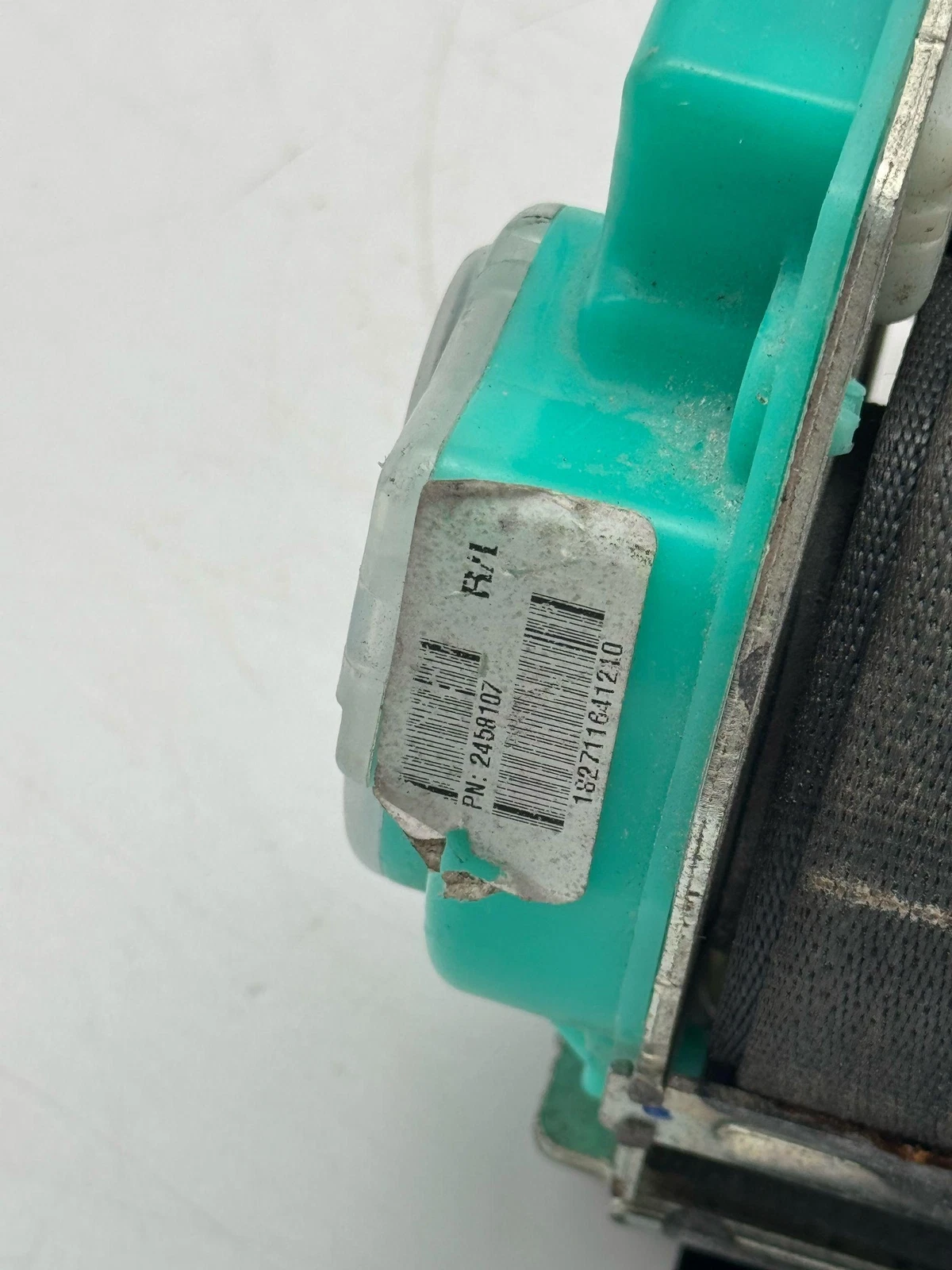 2014-2019 TOYOTA COROLLA SEDAN REAR 2ND ROW RIGHT SIDE SEAT BELT SEATBELT OEM - Image 7