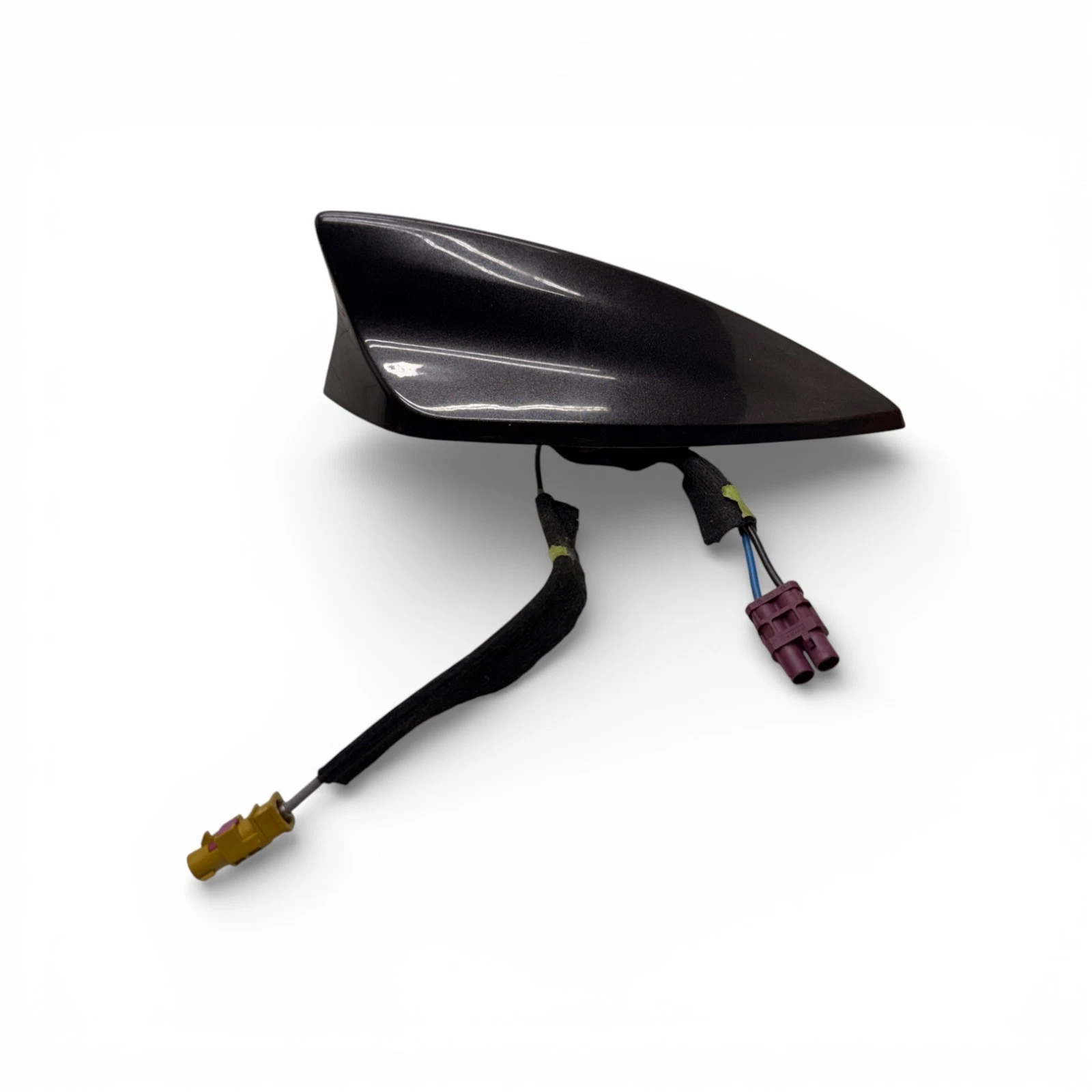 2016-2019 Chevrolet Cruze Rear Roof Mounted Antenna Shark Fin OEM, 39051226 - Image 5