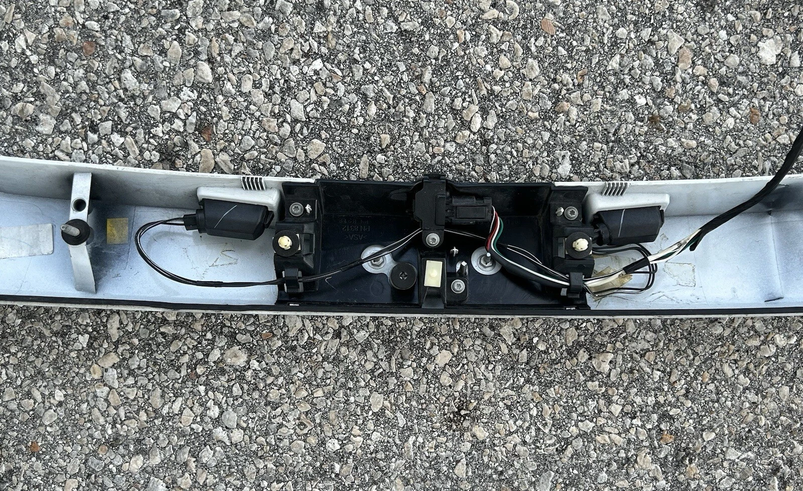 2017-2019 FORD ESCAPE REAR TAILGATE TRIM MOLDING HANDLE WITH CAMERA GENUINE OEM - Image 8