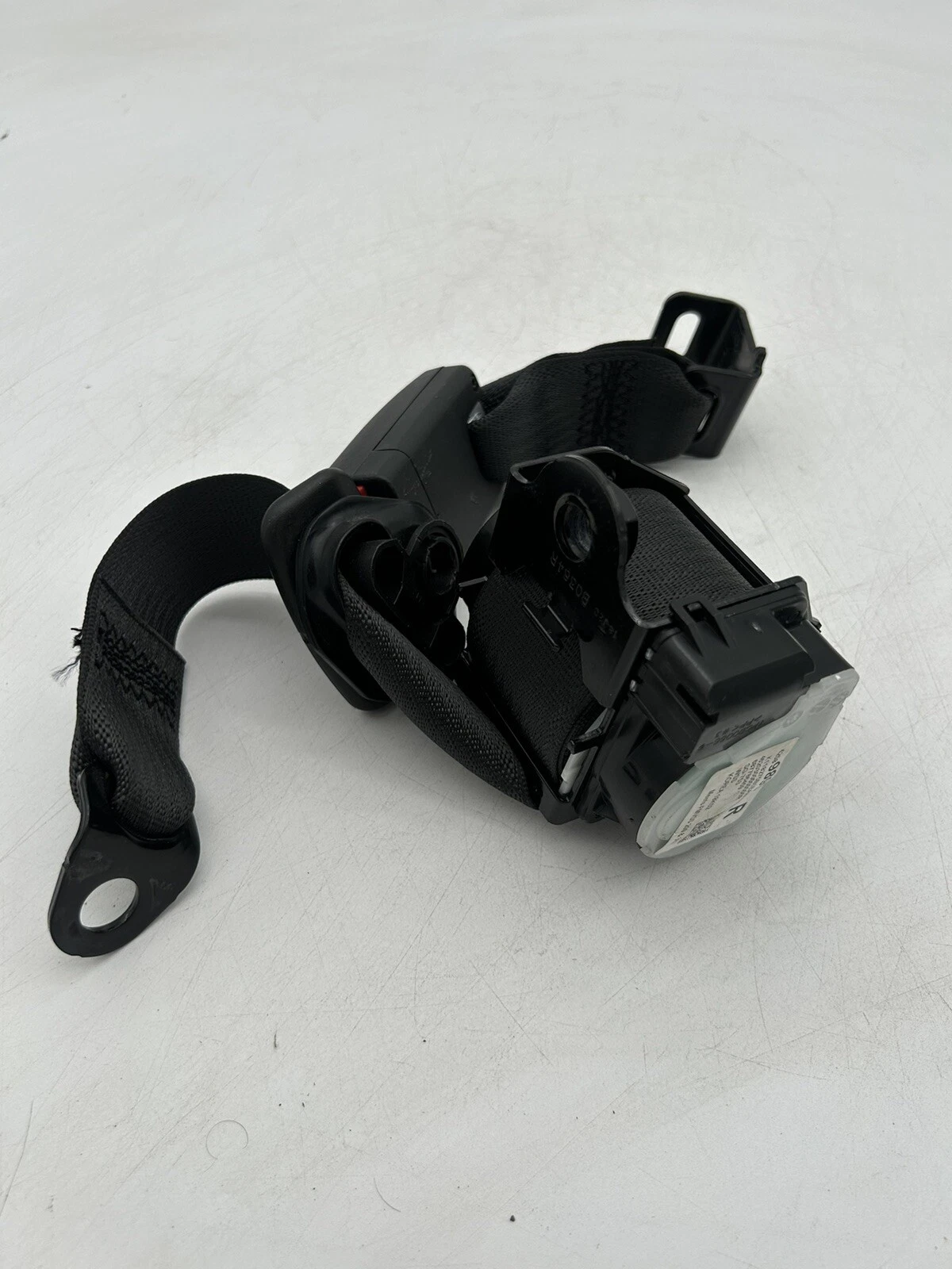2018-2020 CHEVROLET SPARK REAR RIGHT PASSENGER SIDE SEAT BELT RETRACTOR 42589893 - Image 4