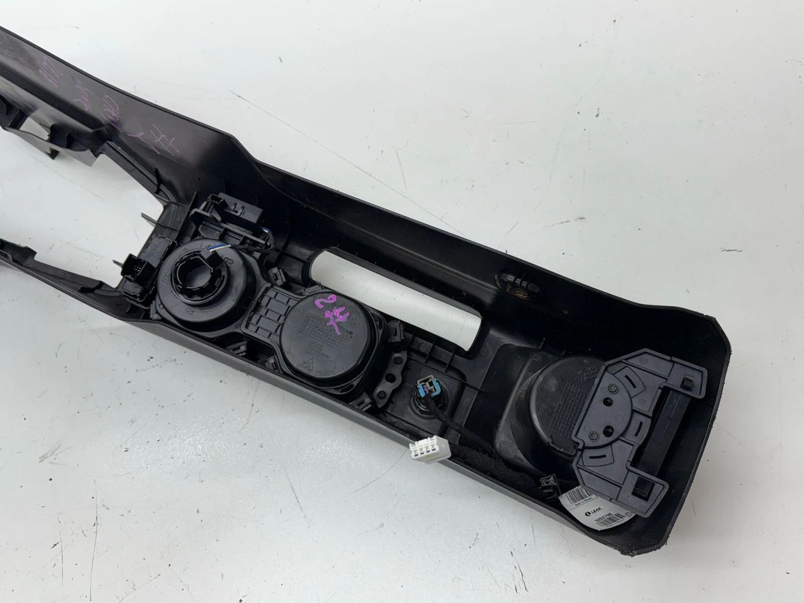 2017-2020 CHEVROLET SONIC CENTER CONSOLE BASE 42532293 SEDAN OEM - Image 2