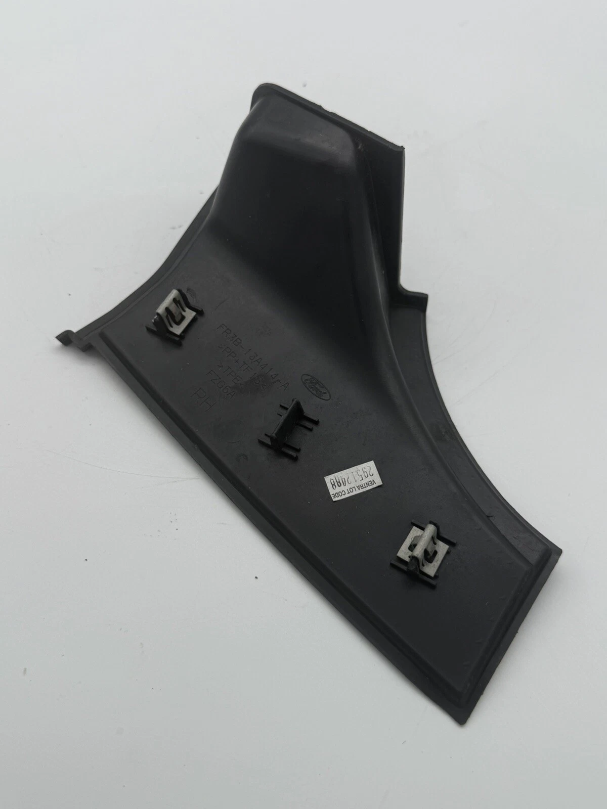 2015-2020 Ford Mustang GT Rear Right Pad Cover Trim FR3B-13A414-A 15-20 - Image 6