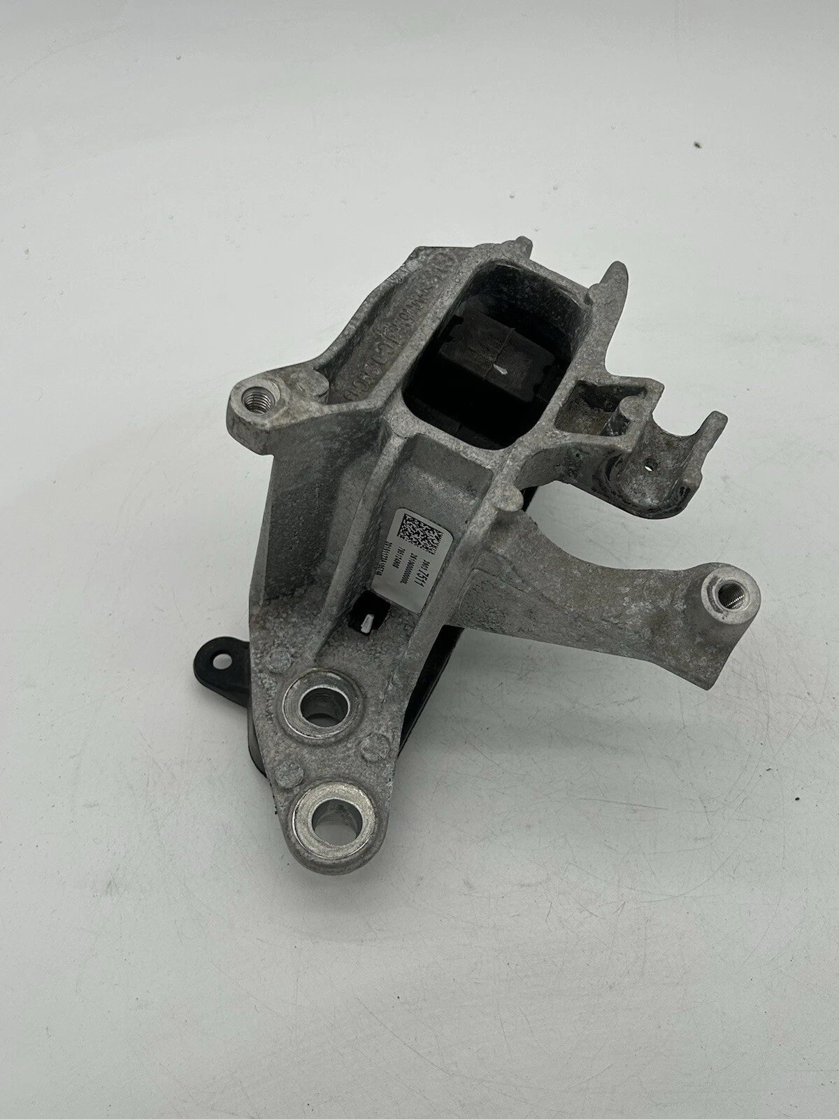 OEM GM Automatic Transmission Mount Left 39037511 Chevrolet Cruze 2016-2019 - Image 8
