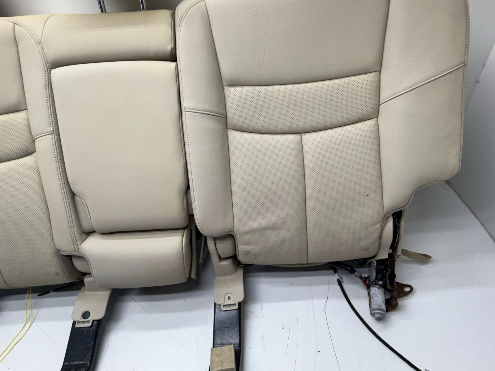 2018-2024 NISSAN MURANO REAR 2ND ROW UPPER CUSHION SEAT OEM - Image 4