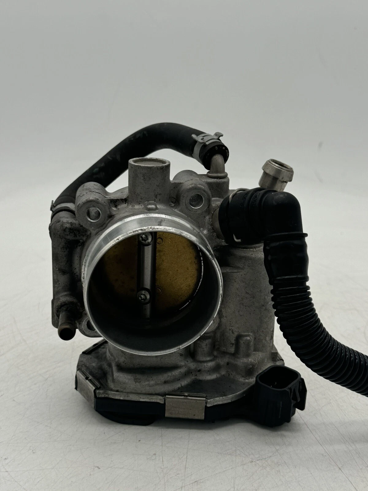 2017 CHEVROLET SONIC 1.8L Throttle Body OEM 55561495 - Image 4