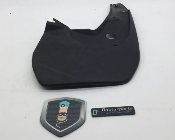 2014-2019 TOYOTA 4RUNNER FRONT RIGHT FENDER MUD GUARD FLAP SPLASH SHIELD OEM