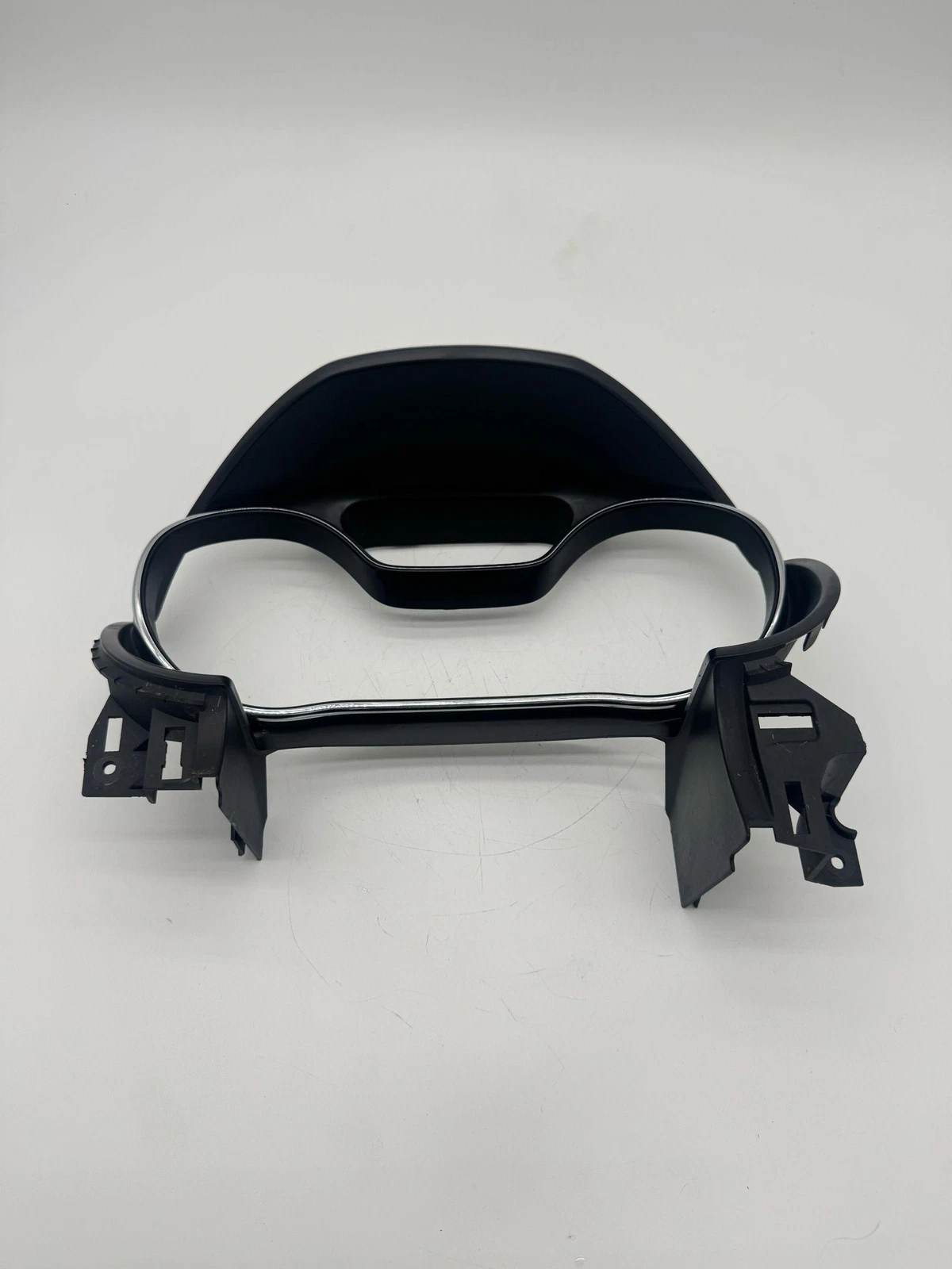 2016-2019 CHEVROLET CRUZE INSTRUMENT CLUSTER GAUGE SPEEDOMETER COVER BEZEL OEM - Image 2