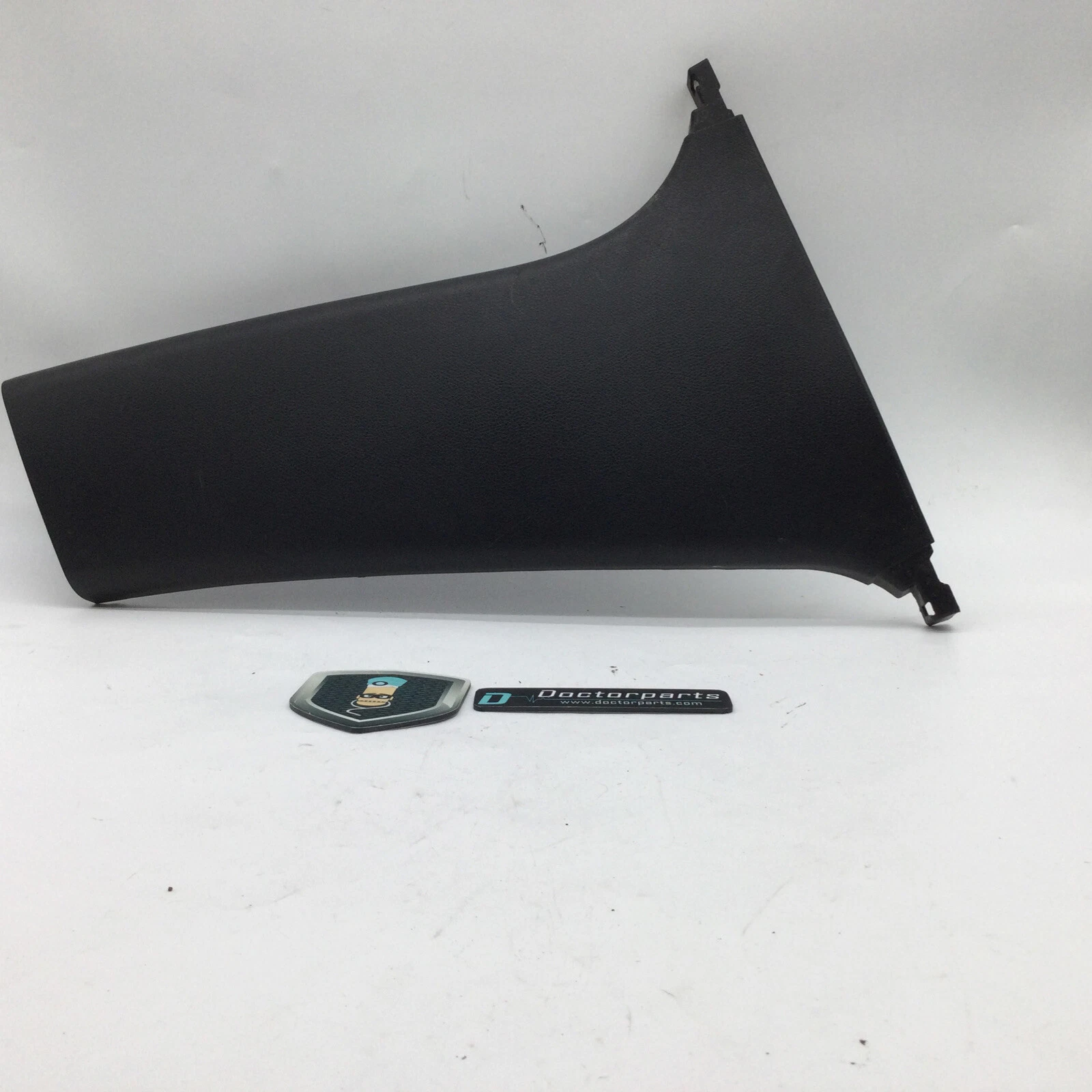 2013-2019 NISSAN VERSA LOWER CENTER PILLAR TRIM RH HAND 76915-9KA0A OEM USED - Image 3