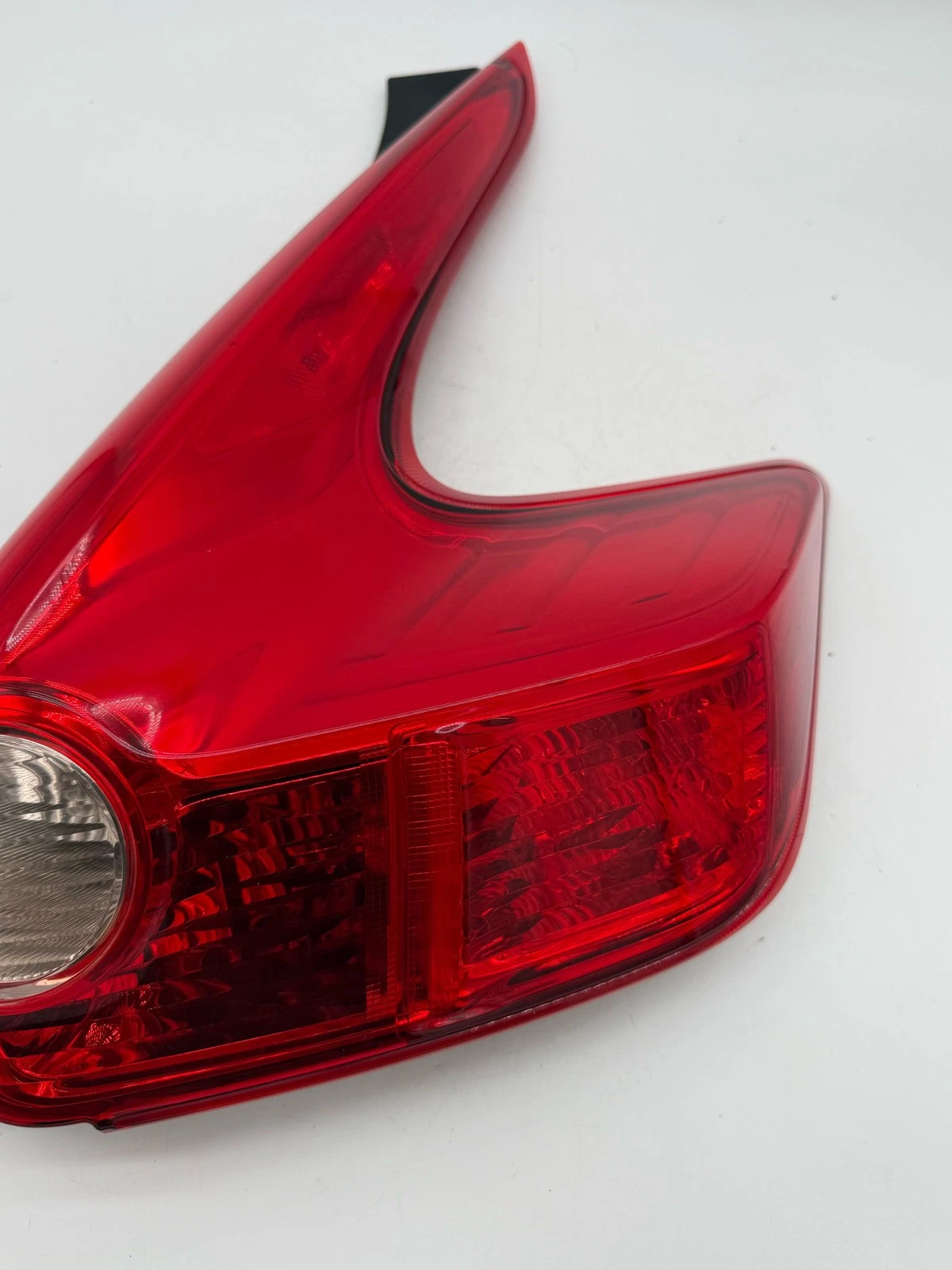 2011-2014 NISSAN JUKE REAR RIGHT PASSENGER TAIL LIGHT BRAKE LAMP TAILIGHT OEM - Image 8