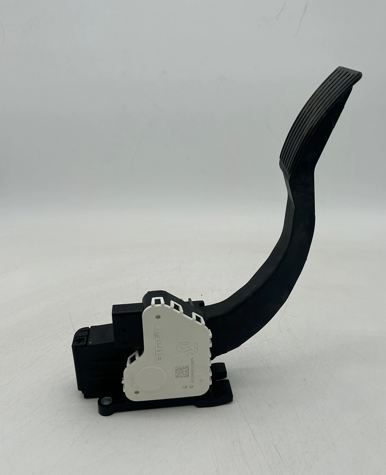 2014-2021 DODGE PROMASTER 2500 3.6L V6 FLOOR ACCELERATOR THROTTLE GAS PEDAL OEM - Image 7