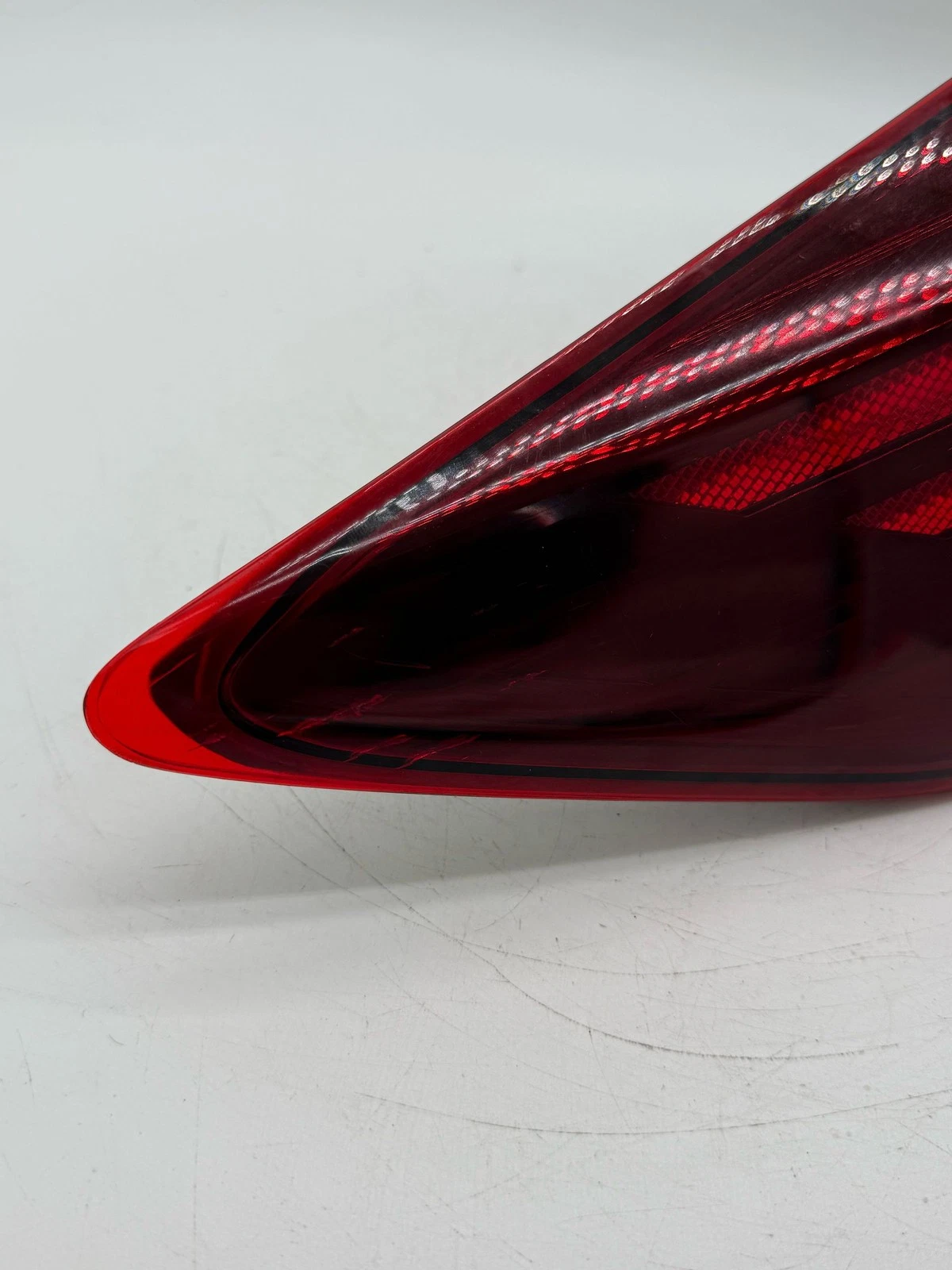 2019- 2020 HYUNDAI ELANTRA LH DRIVER REAR HALOGEN TAIL LIGHT OEM 92401-F3500 - Image 3