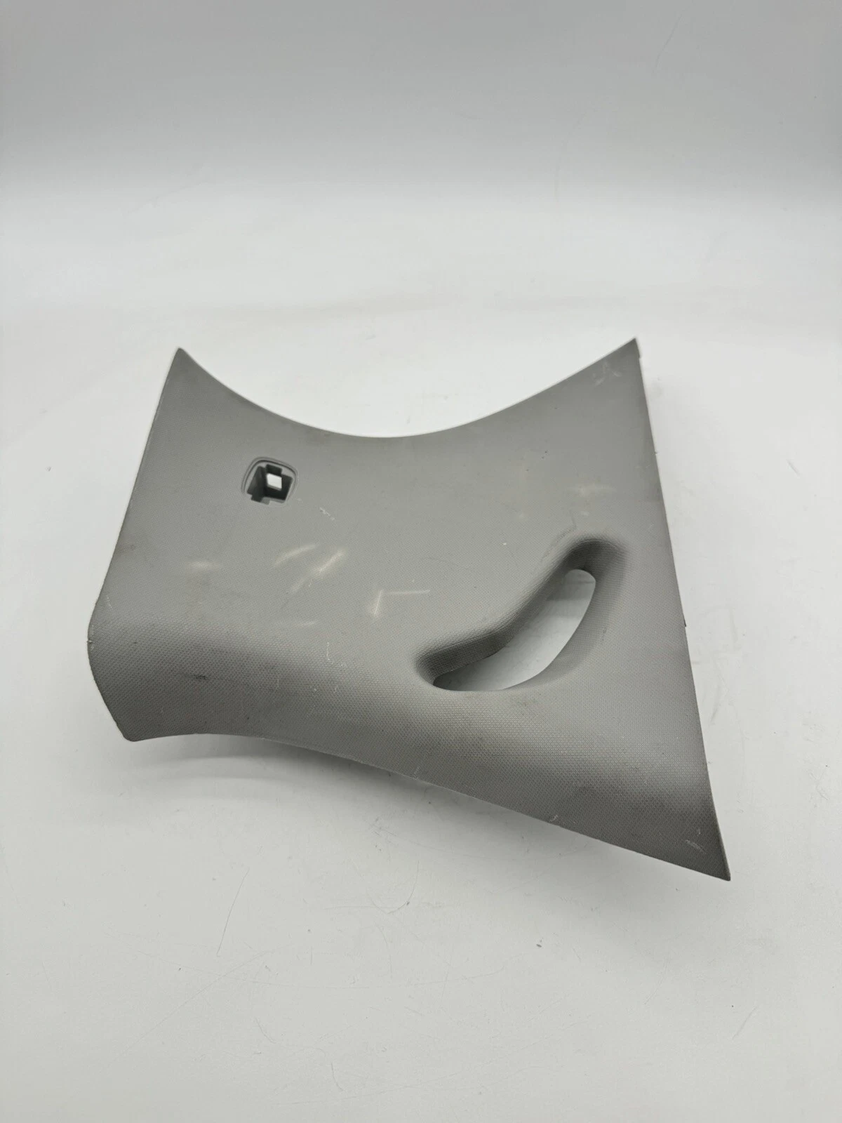 2016 - 2022 Rear Right Quarter Upper Trim Panel 2021 Chevrolet Spark 95408363 - Image 3