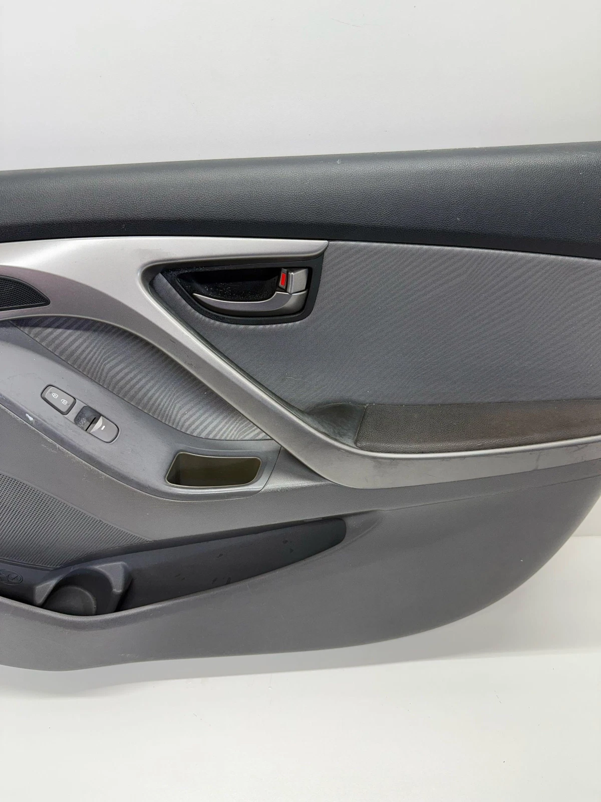 2013 HYUNDAI ELANTRA FRONT RH PASSENGER SIDE DOOR TRIM PANEL OEM 82380-3X000 - Image 5
