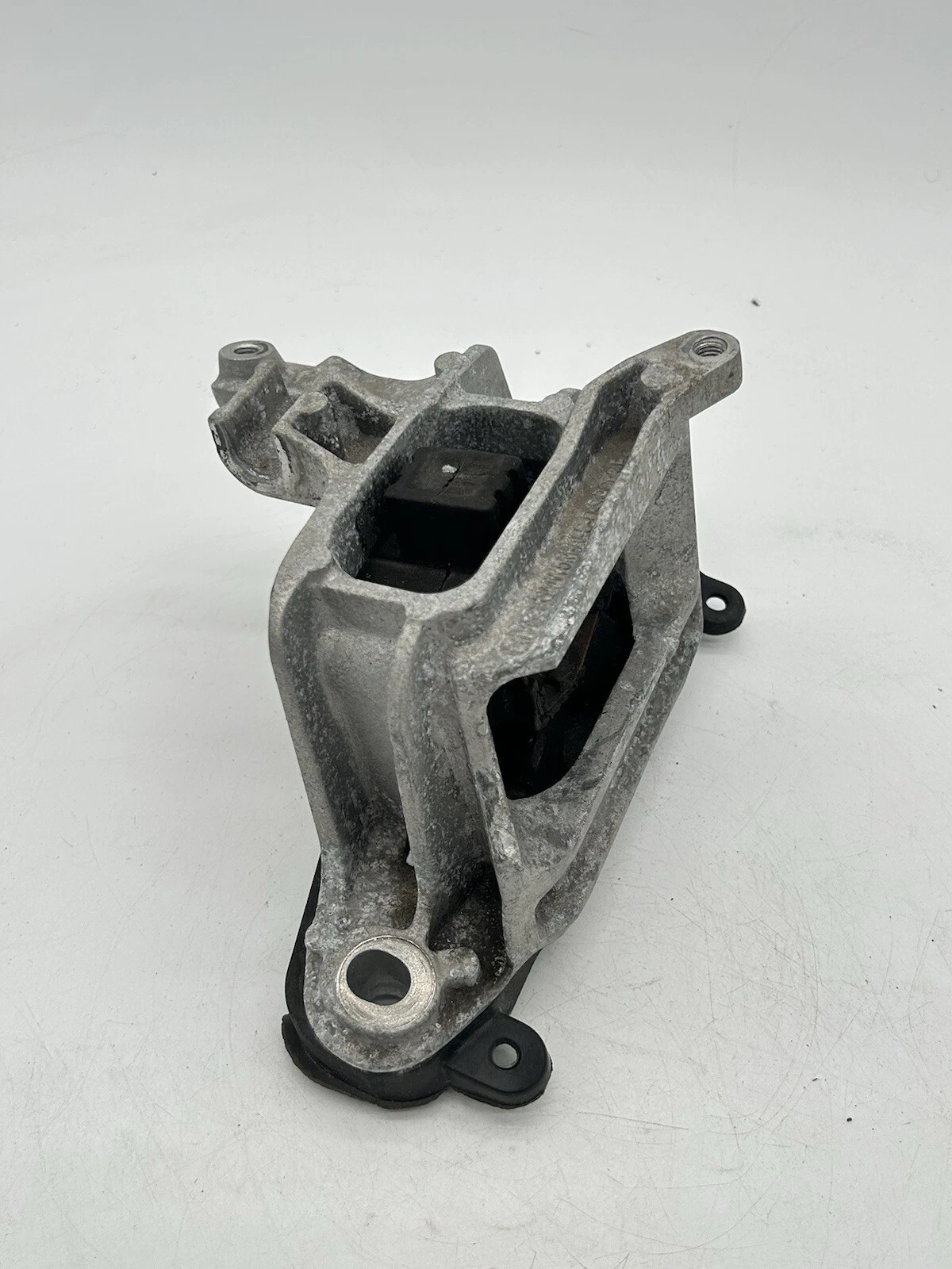 OEM GM Automatic Transmission Mount Left 39037511 Chevrolet Cruze 2016-2019 - Image 6