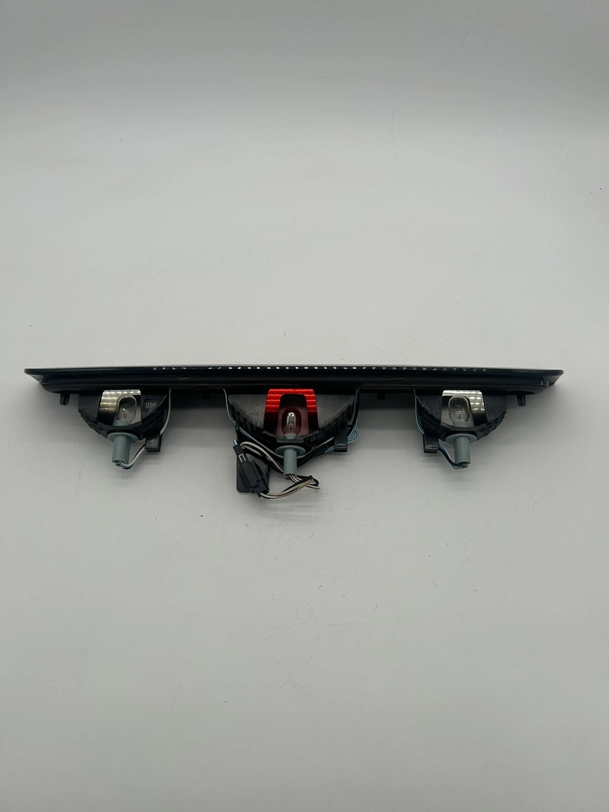 2019-2023 DODGE RAM 1500 REAR CENTER TAIL LIGHT OEM PART NUMBER P68298380AE - Image 6
