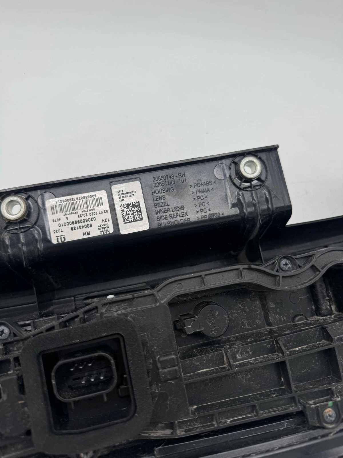 RH 2015-2020 Dodge Promaster City Right Passenger Side Tail Light Lamp 52043139 - Image 10