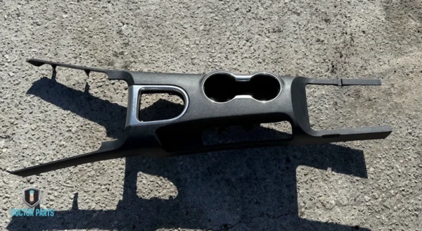 FORD MUSTANG CONSOLE TOP FINISH PANEL COVER TRIM BEZEL OEM 2015 - 2017