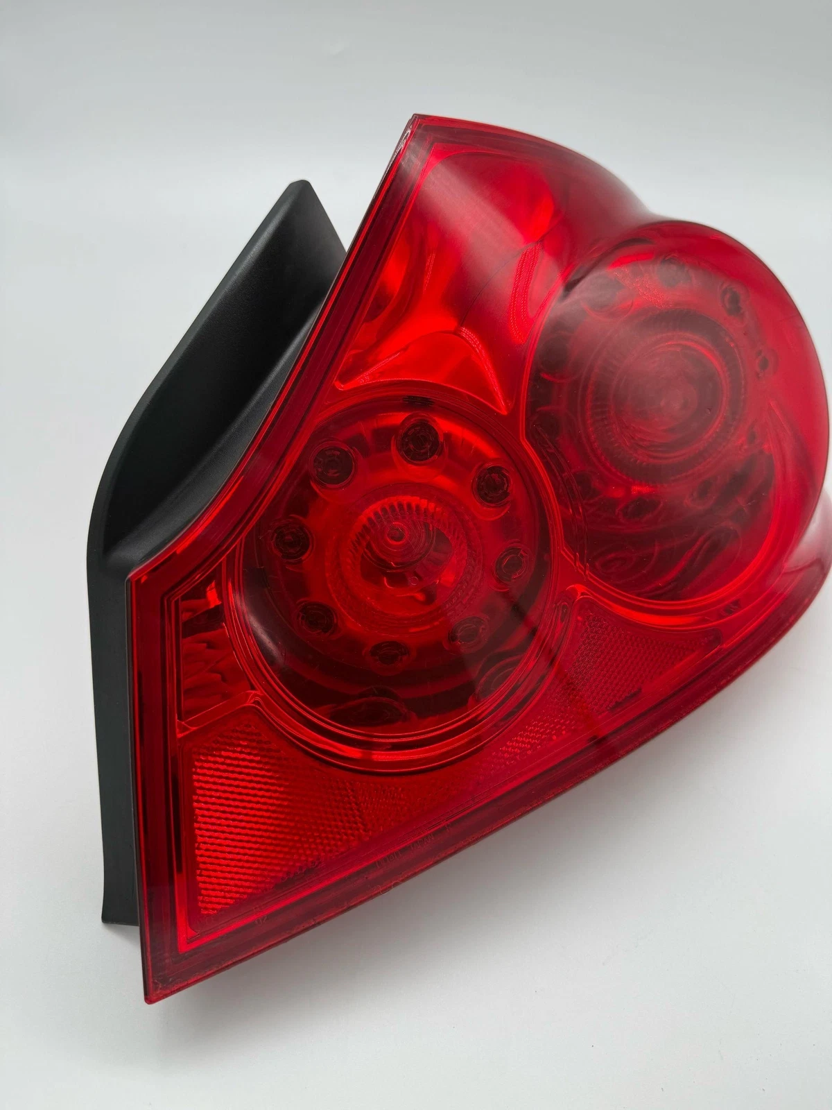 2010-2013 INFINITI G37 SEDAN RIGHT PASSENGER SIDE TAILLIGHT LAMP OEM RH - Image 10