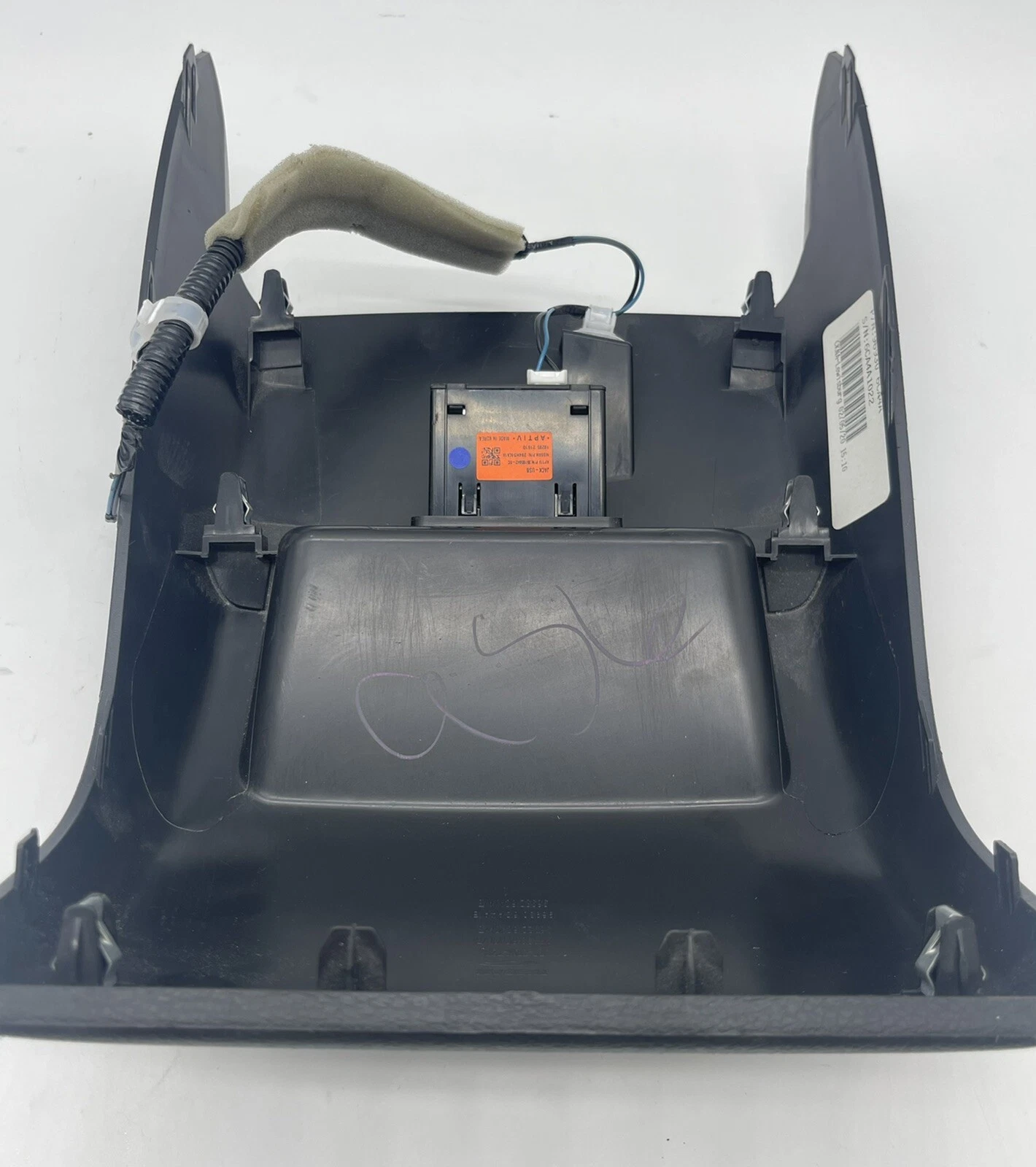 2019-2020 Nissan Altima 96932-6CA1A Console Trim Panel Charging Station OEM. - Image 3