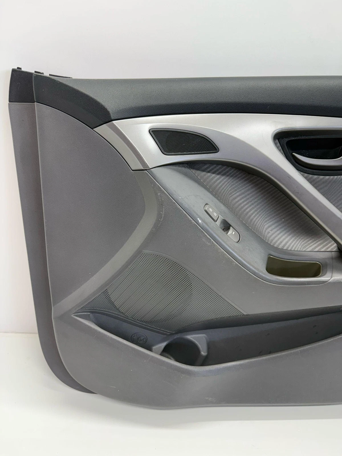2013 HYUNDAI ELANTRA FRONT RH PASSENGER SIDE DOOR TRIM PANEL OEM 82380-3X000 - Image 8