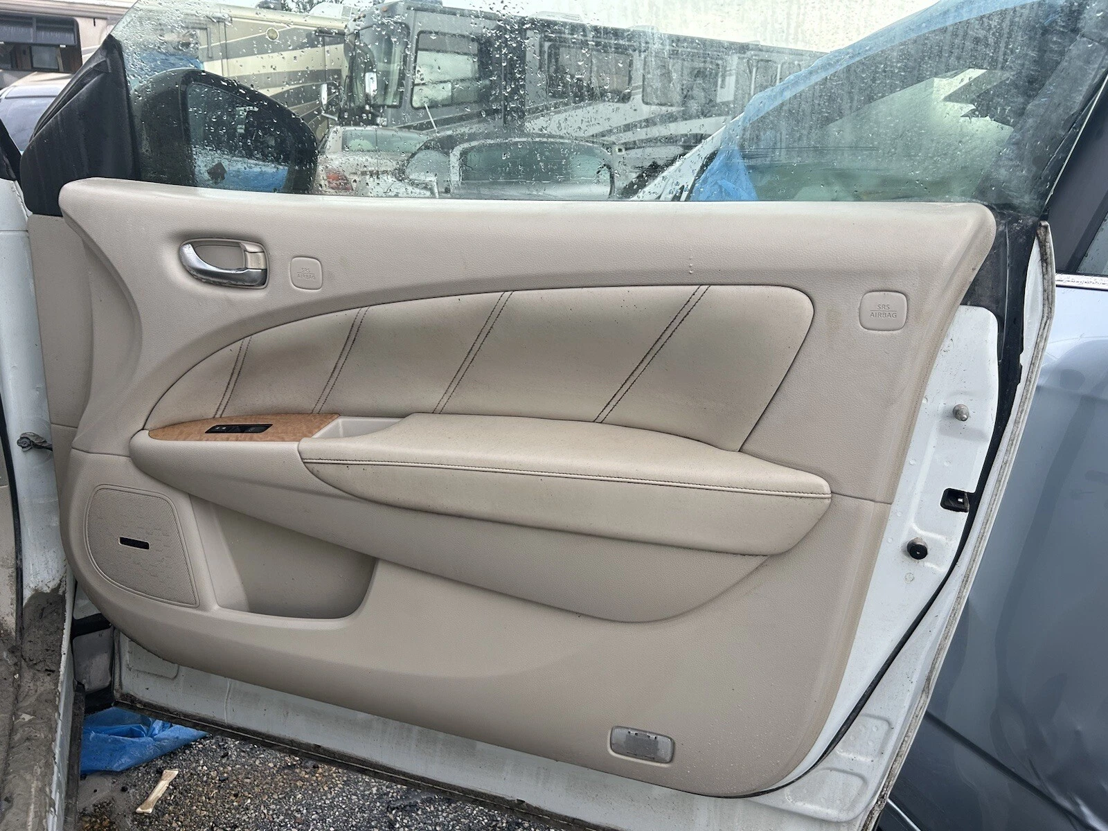 2014 Nissan Murano Crosscabriolet Front Left Driver Door Shell White - Image 5