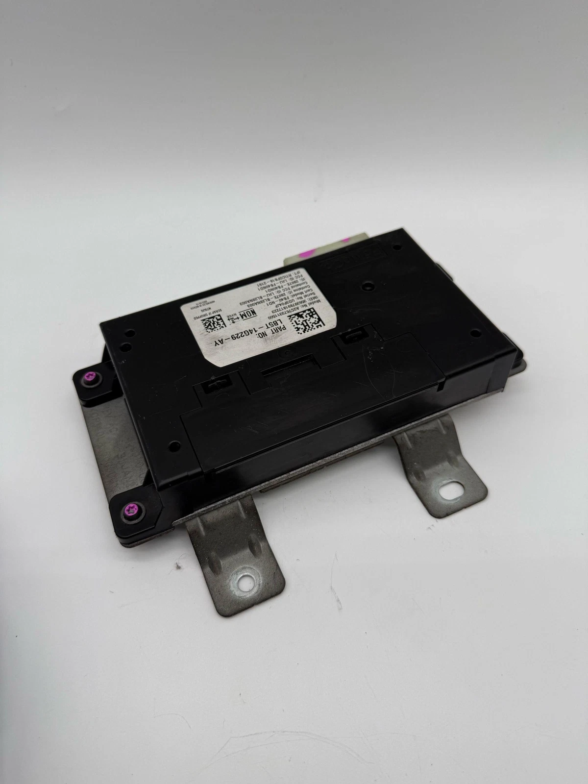 21-23 FORD EXPLORER Telematics Communication Control Module OEM LB5T-14G229-AY - Image 4
