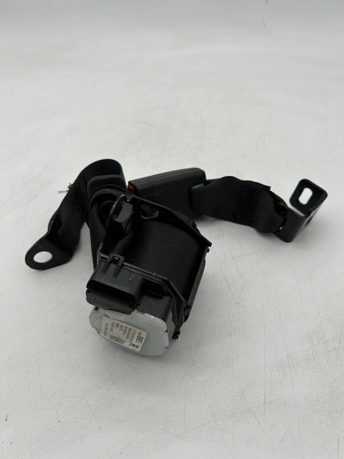 2018-2020 CHEVROLET SPARK REAR RIGHT PASSENGER SIDE SEAT BELT RETRACTOR 42589893 - Image 5