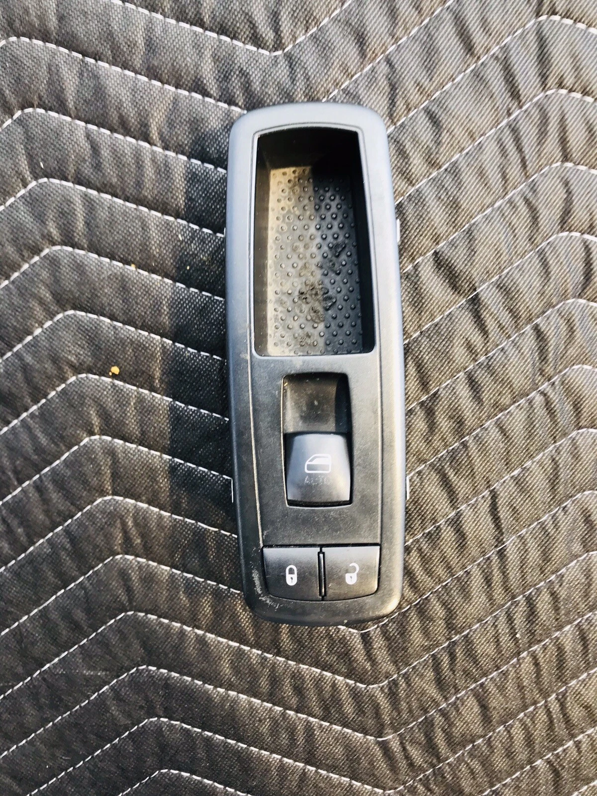 2014-2016 DODGE GRAND CARAVAN PASSENGER FRONT DOOR POWER WINDOW SWITCH FACTORY