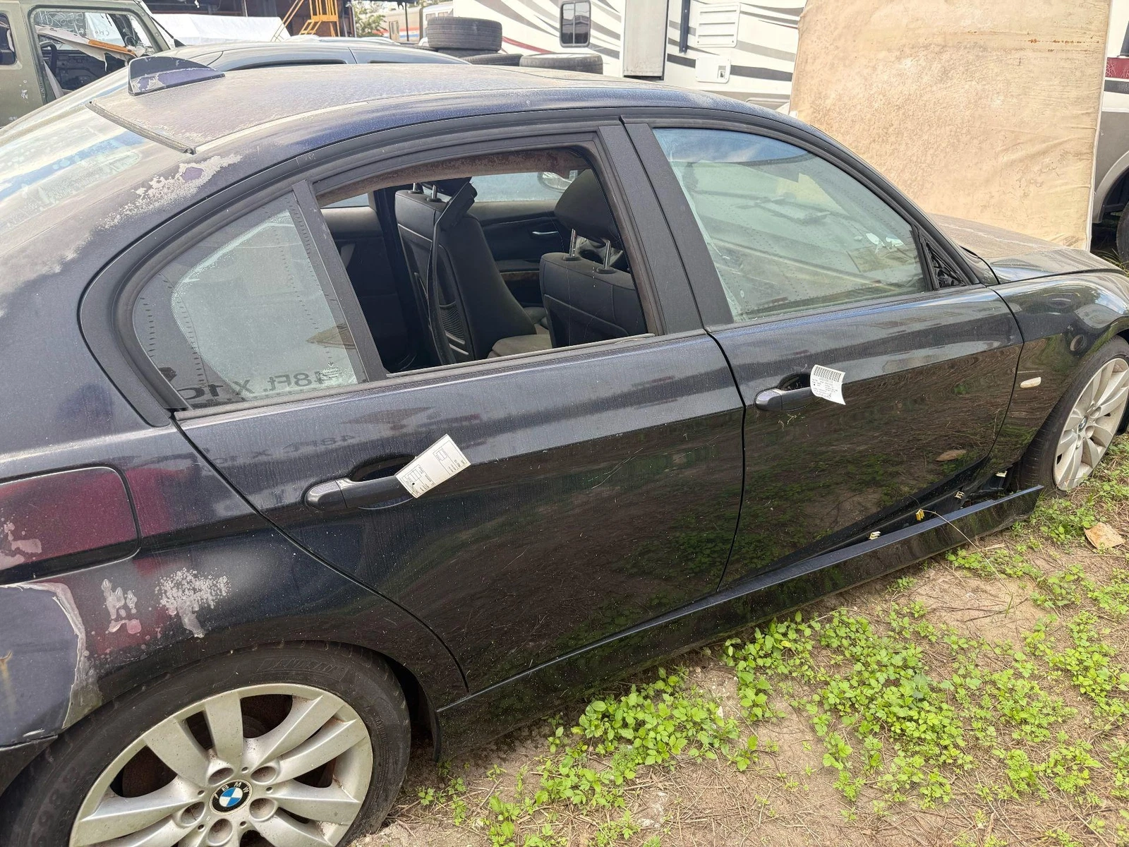 OEM 2006-2008 BMW 325i 3.0L Front Bumper Assy OEM - Image 5