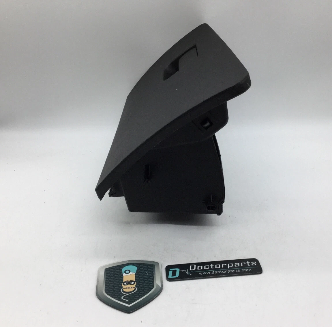2018-2019 CHEVROLET EQUINOX DASH DASHBOARD BOX STORAGE COMPARTMENT USED OEM - Image 2
